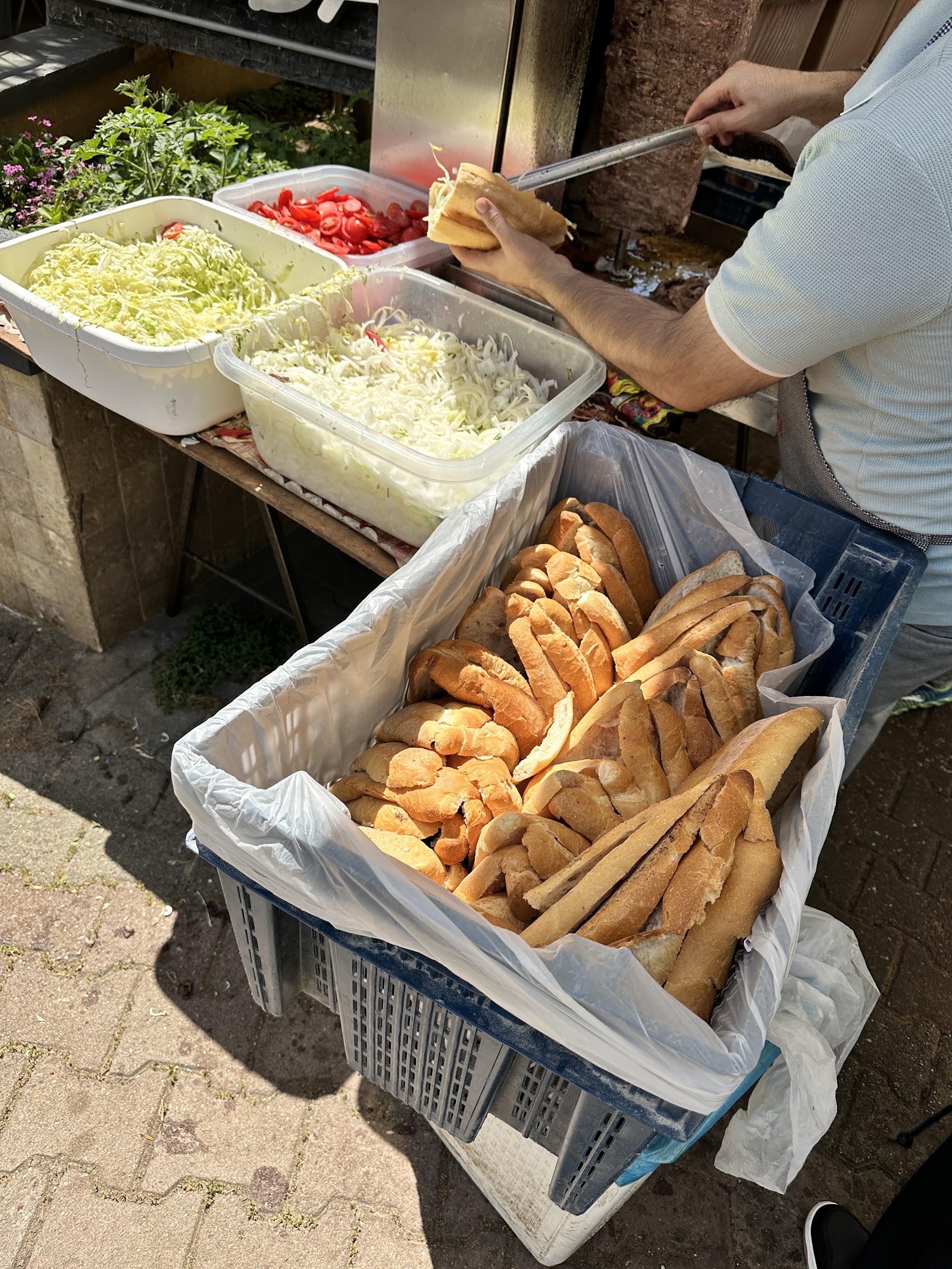 Dönerci Emin Usta, Kozyatağı Pazarı