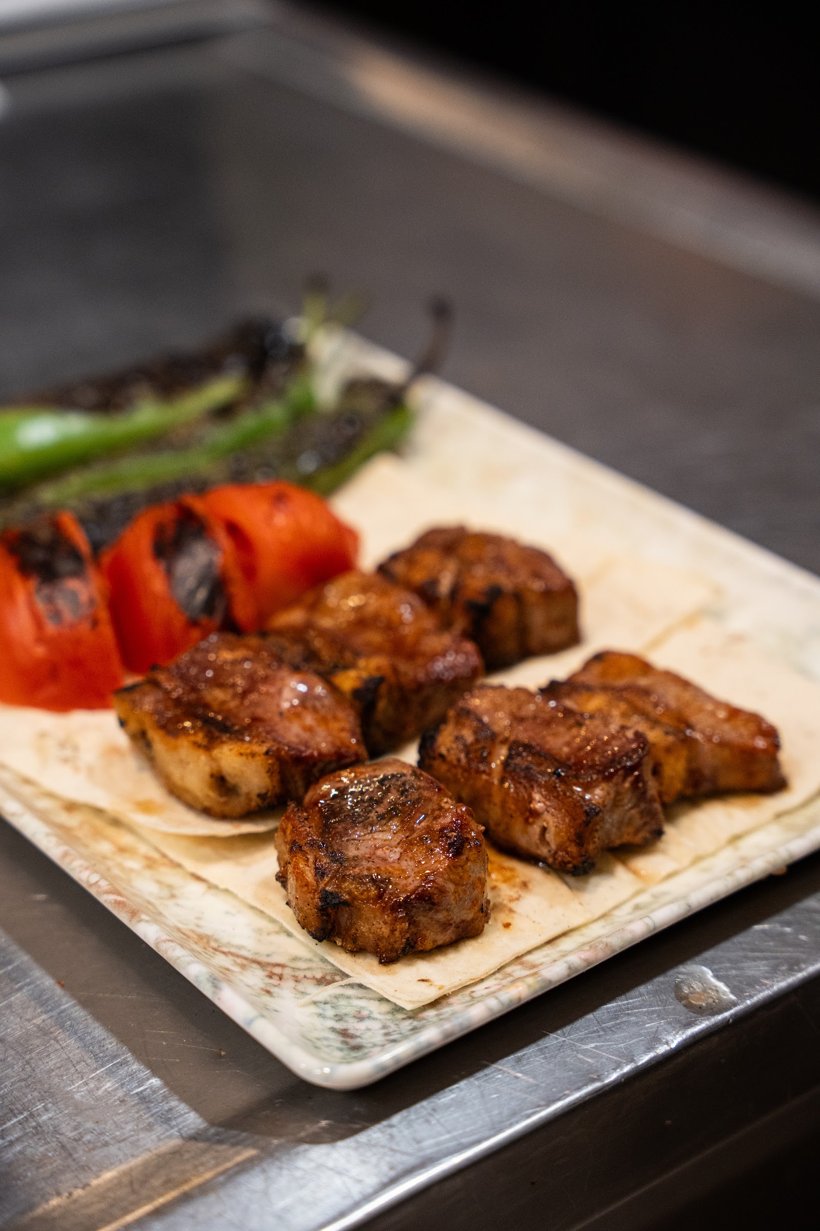 YALI KANAT KEBAP STEAK RESTORAN