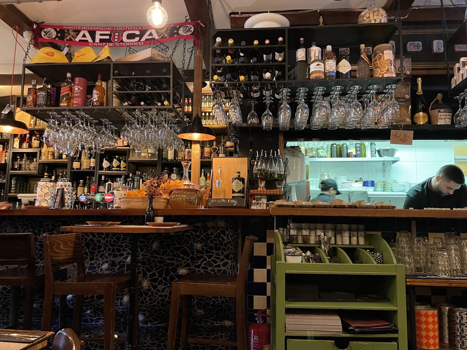 Mamas & Tapas