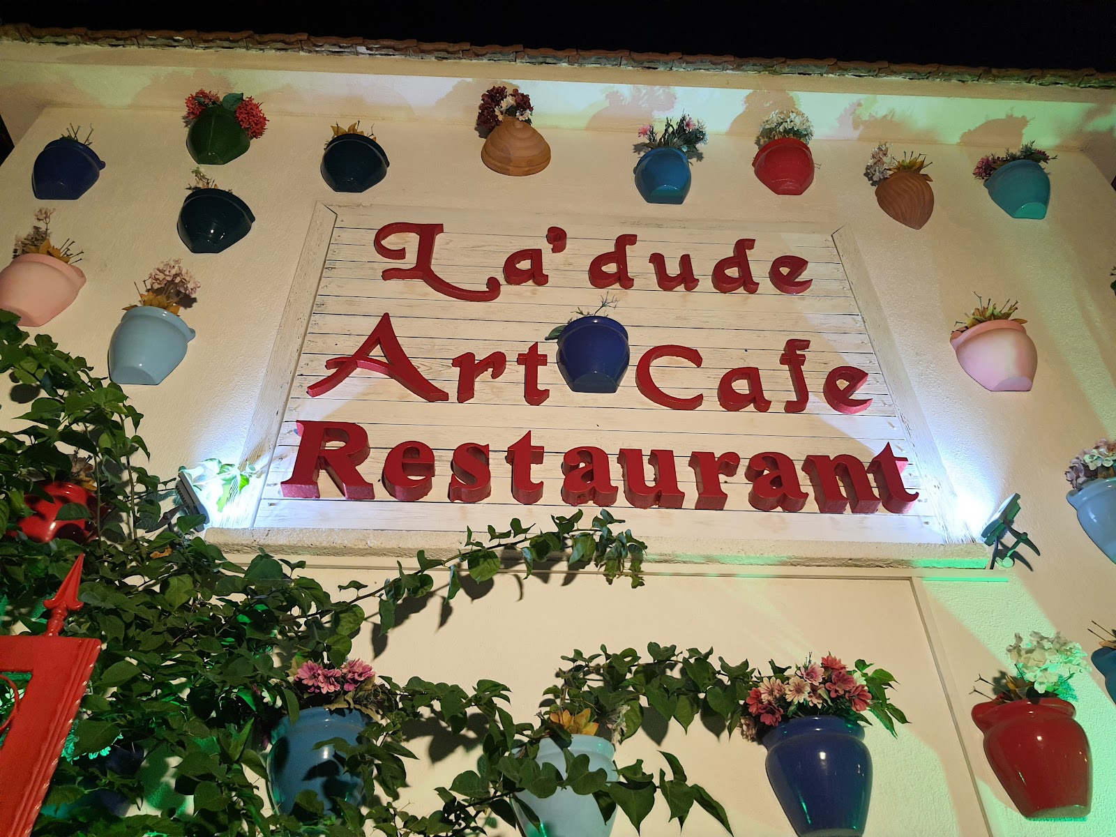 La'dude Art Cafe&Galeri