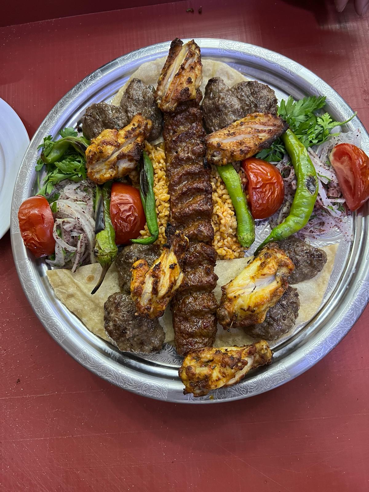 Güçlü Yemek