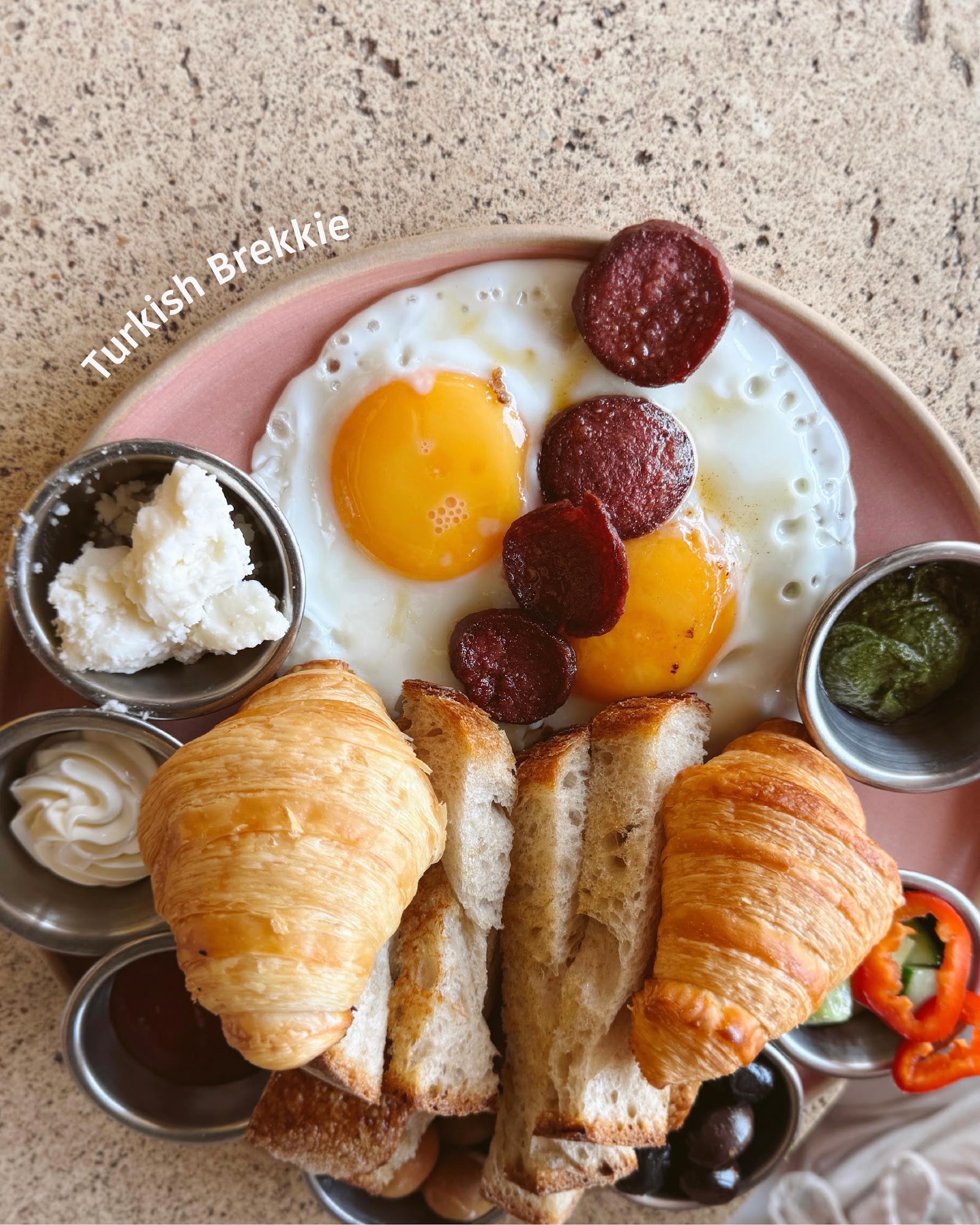 Brekkie Bitez