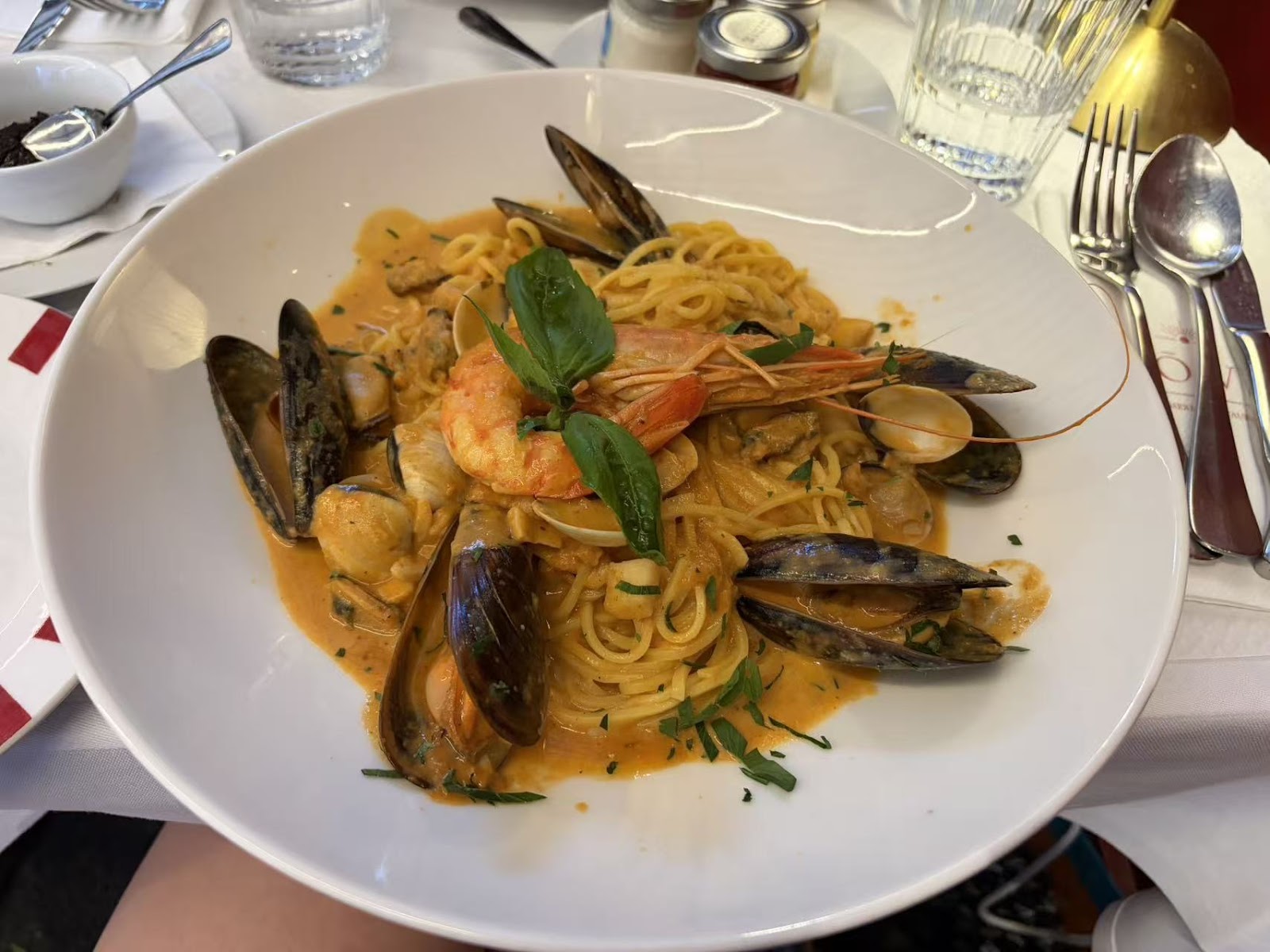 RESTAURANT NOVA - NICE CENTRE ZONE PIETONNE