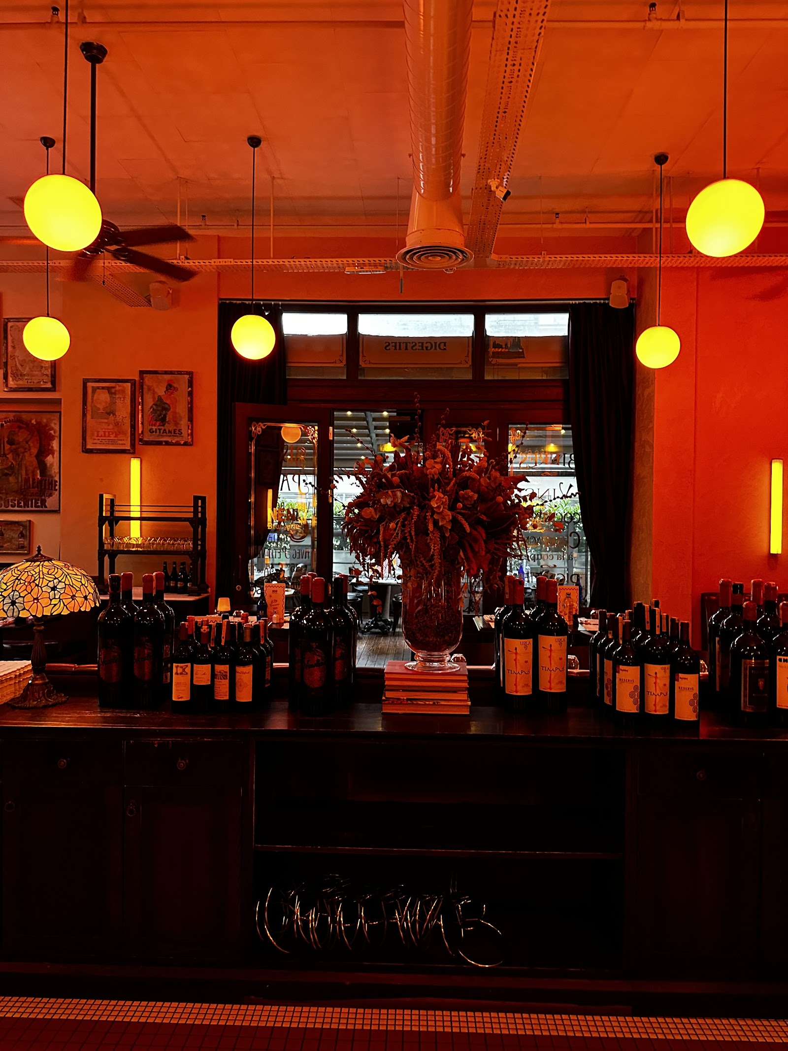 Neni Brasserie