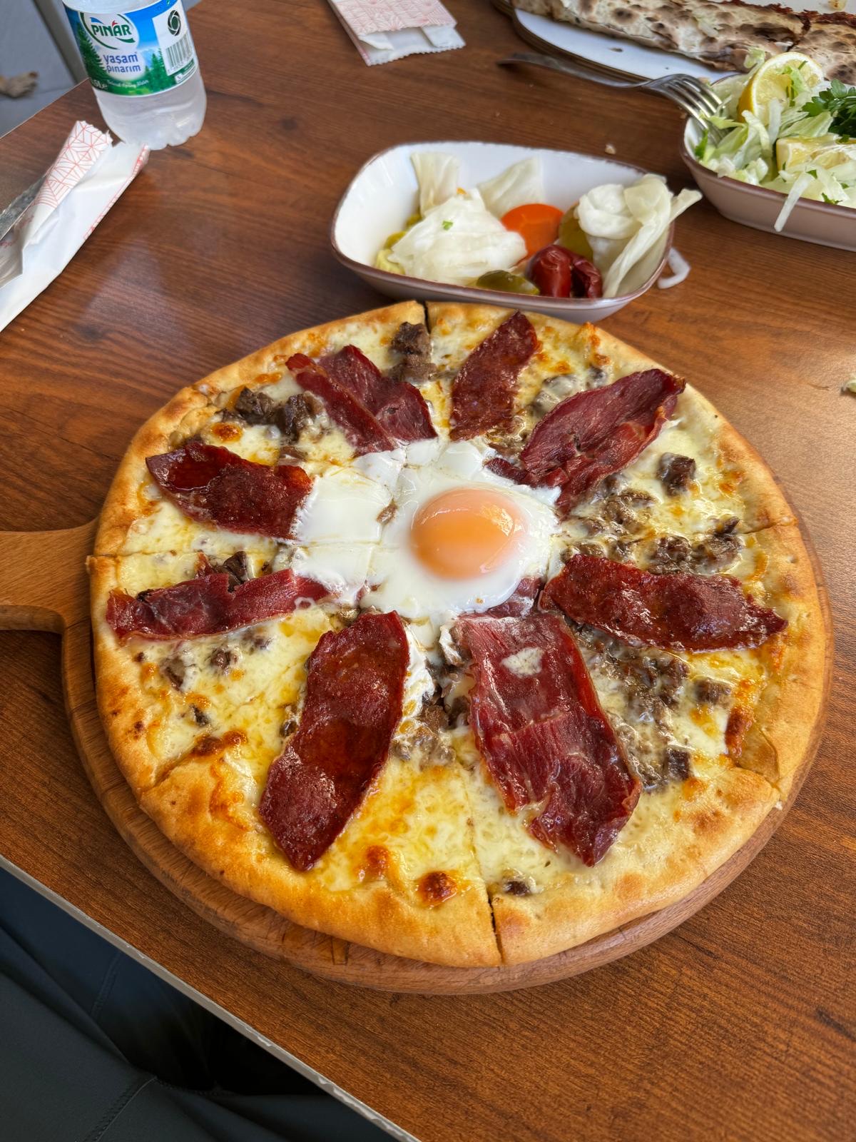 Cadde Eyvan Pide