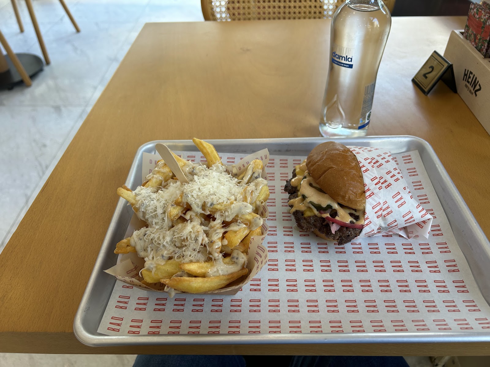 B.A.D Burger Basic And Delicious Suadiye