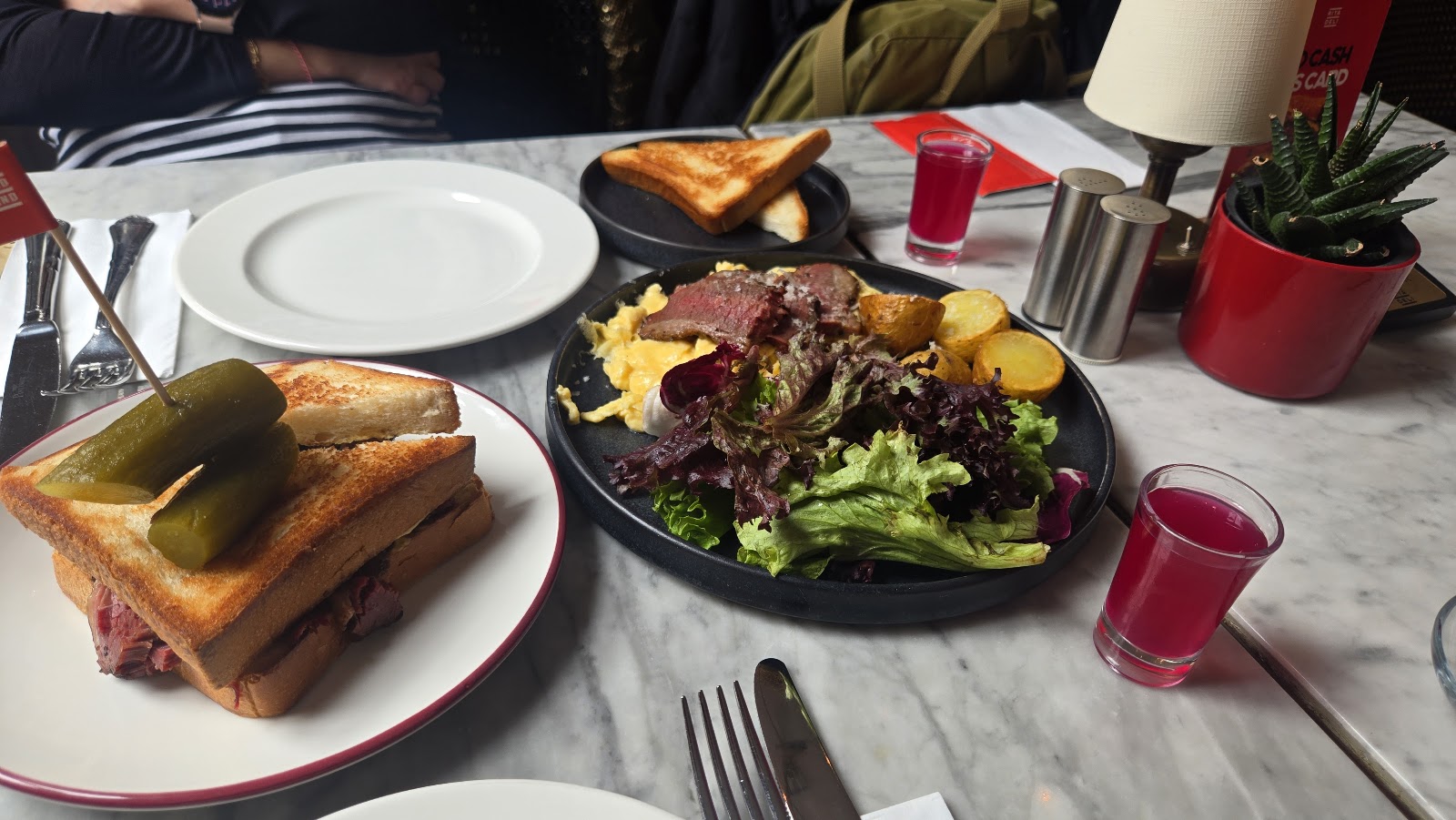 Rita Deli
