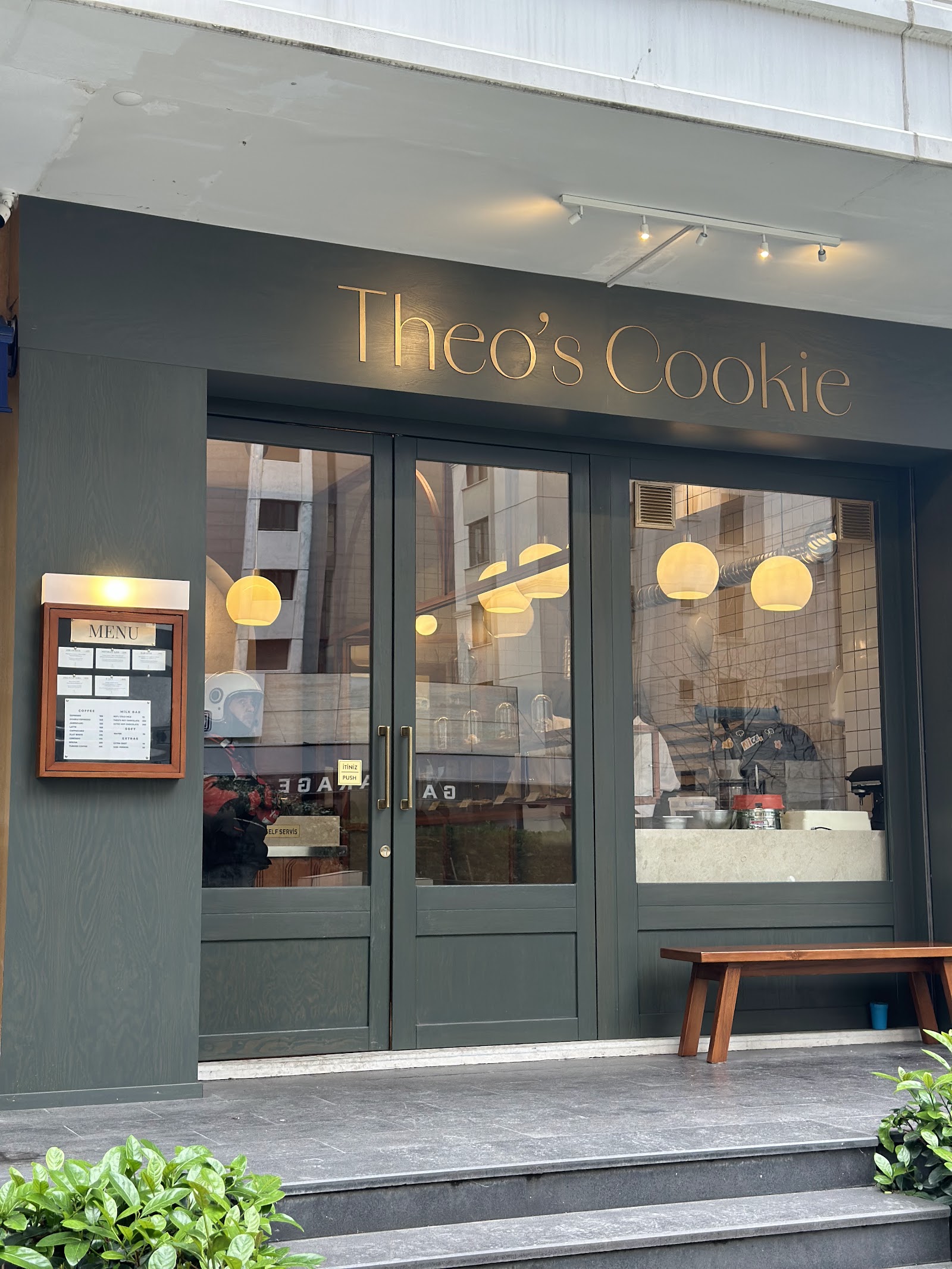 Theo's Cookie