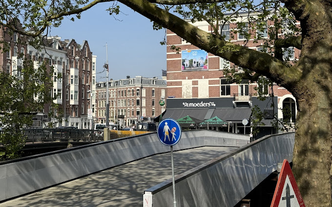 Moeders