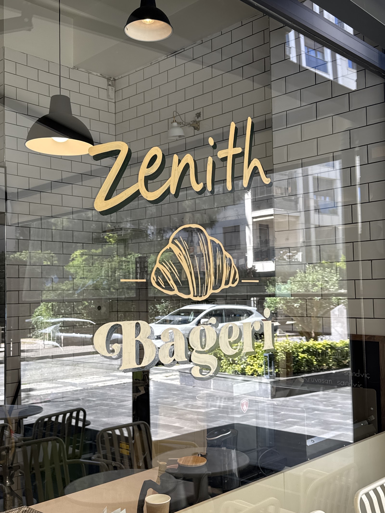 Zenith Bageri