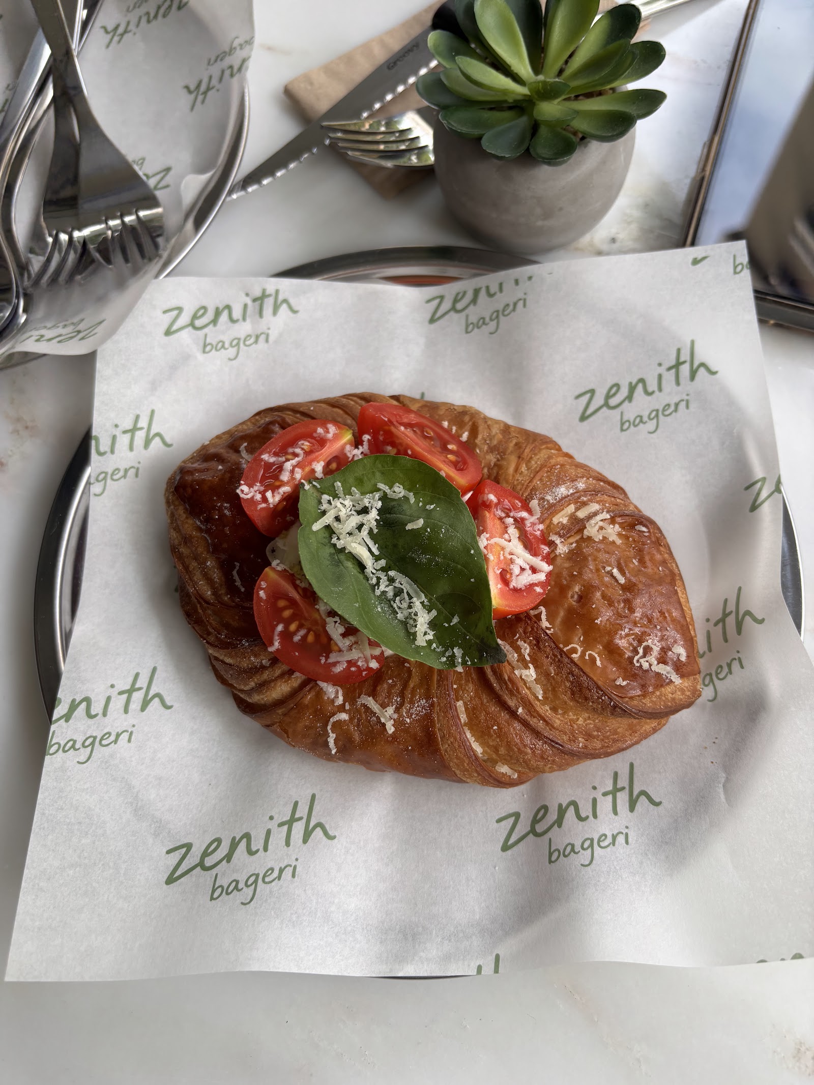 Zenith Bageri