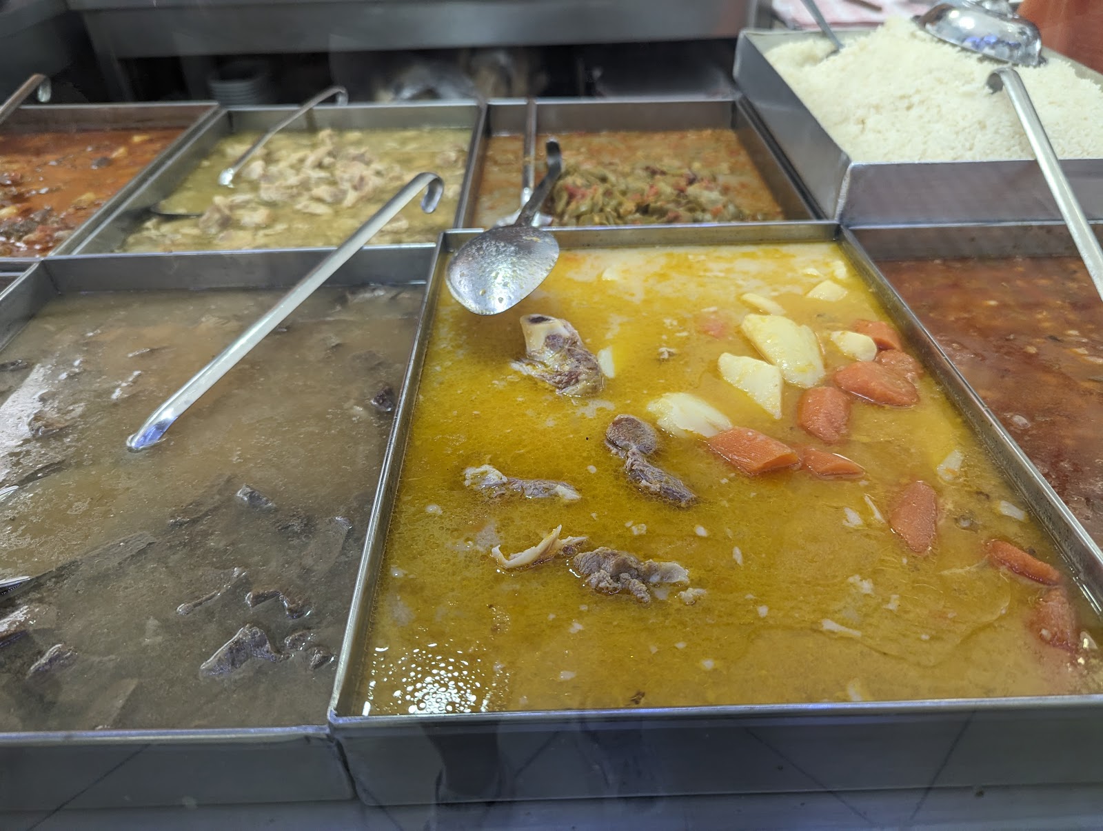 Öz Kaygısız Lokantası