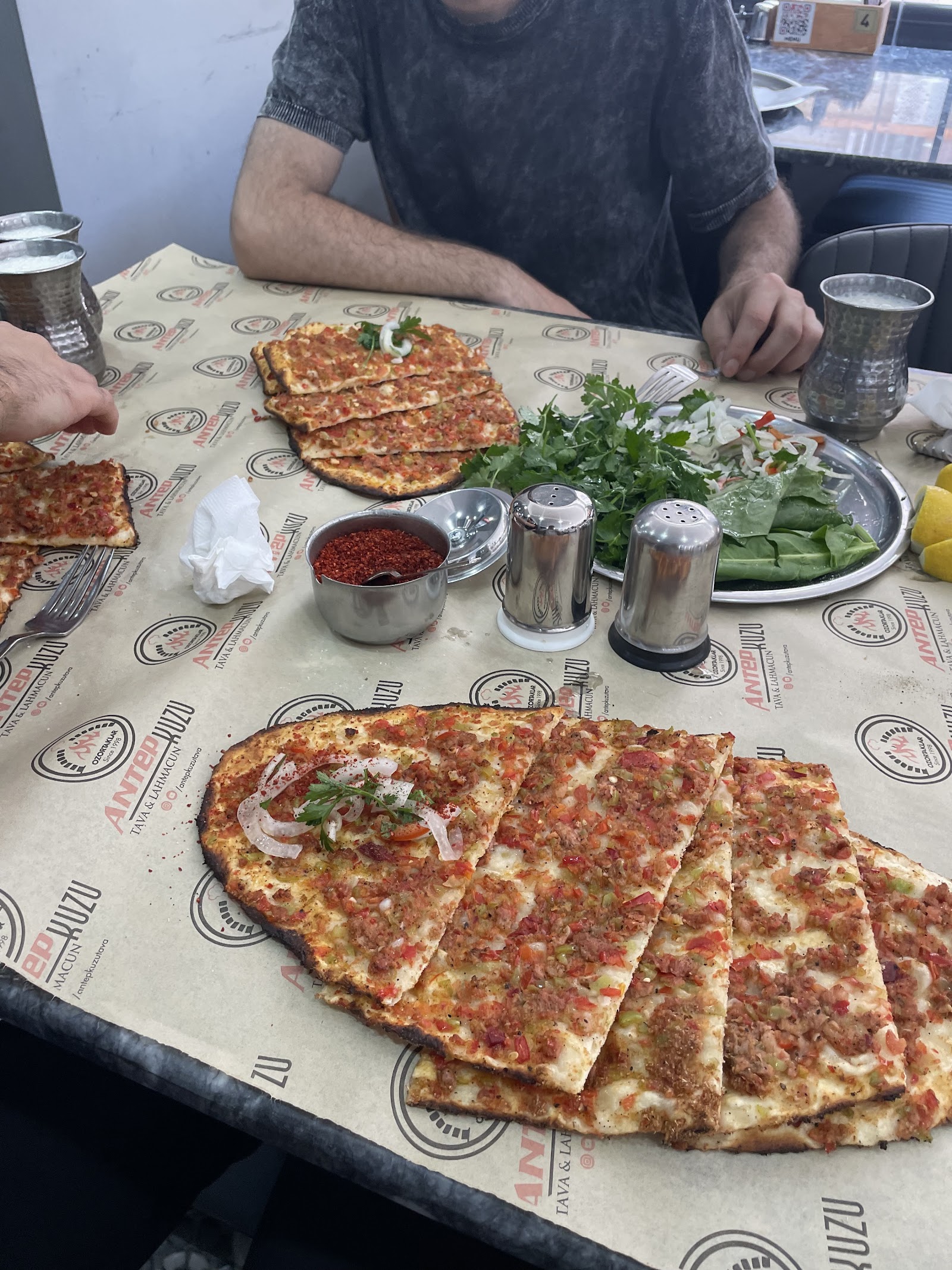 Antep Kuzu Tava & Lahmacun