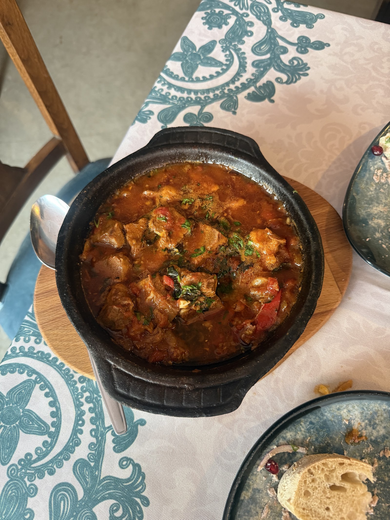 Tiflisi Restoran | Gürcistan Geleneksel Mutfağı
