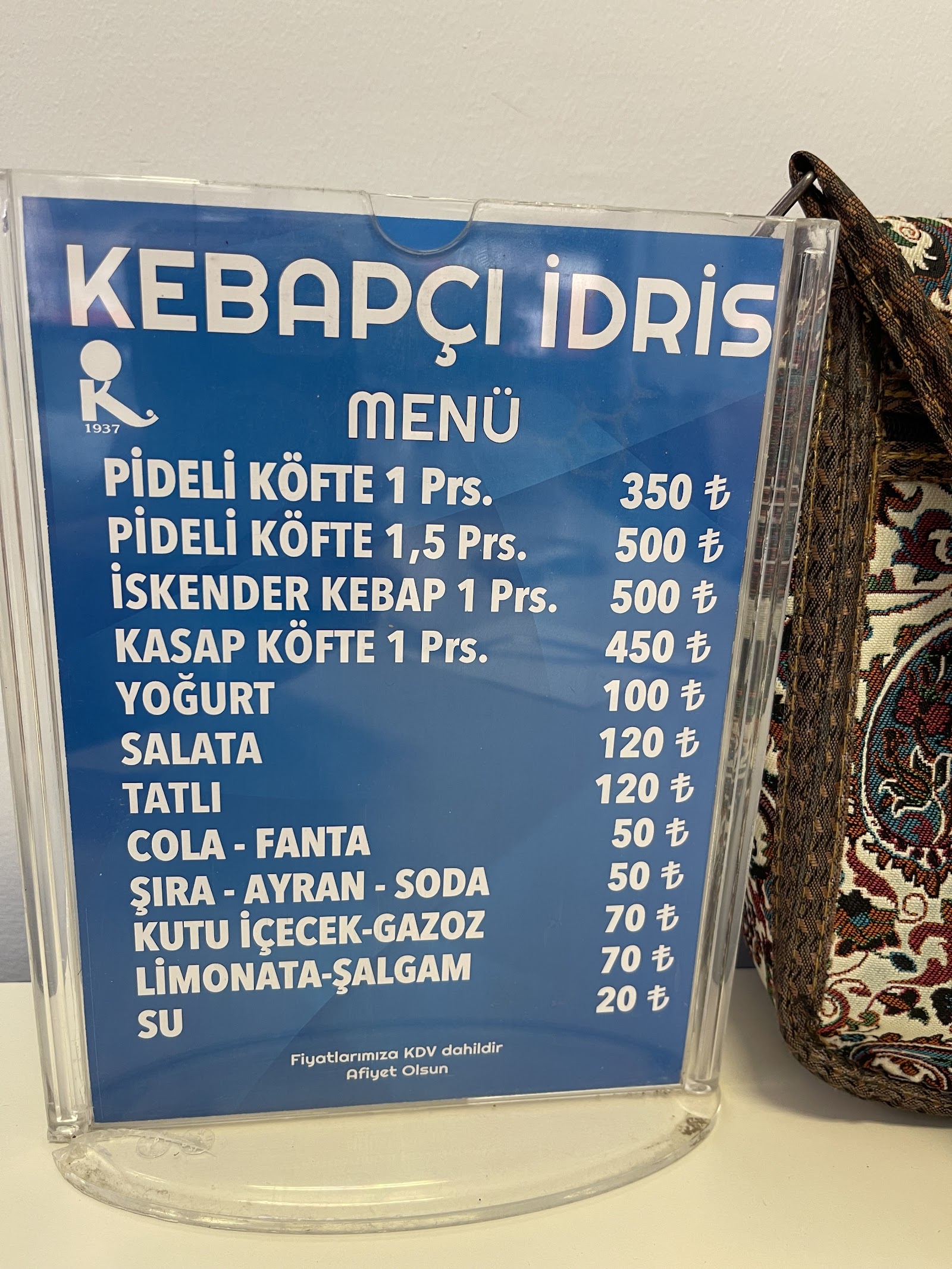 Kebapçı İdris - pideli köfte