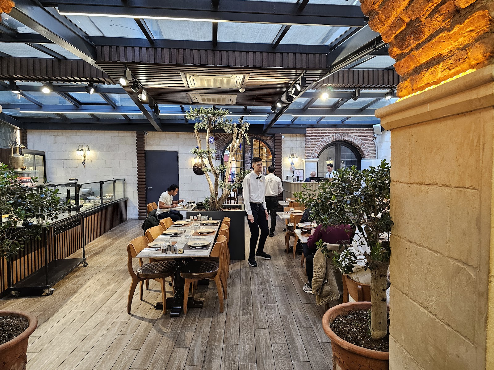Ziyafet kuzu çevirme İstanbul- restaurant