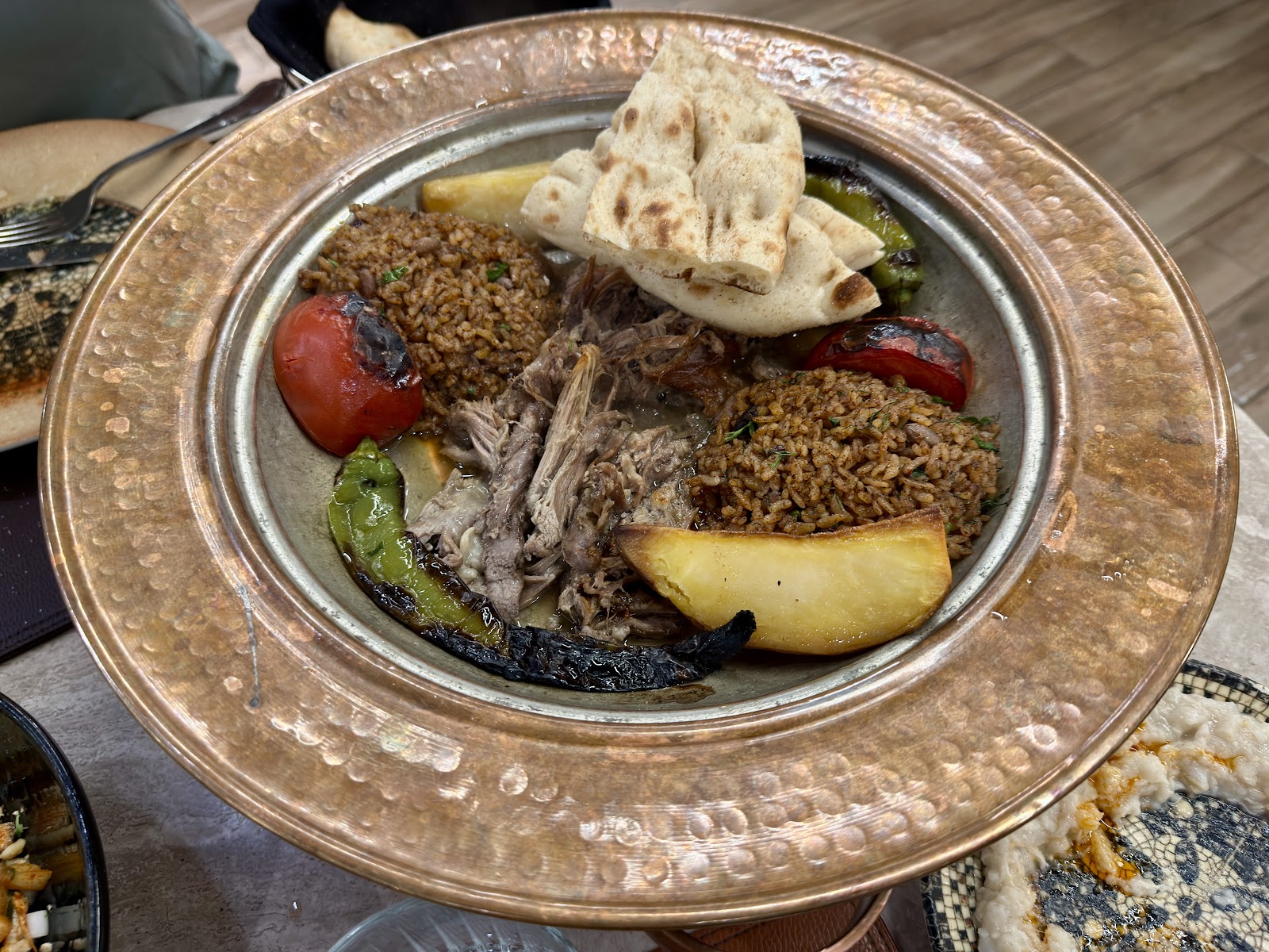Ziyafet kuzu çevirme İstanbul- restaurant