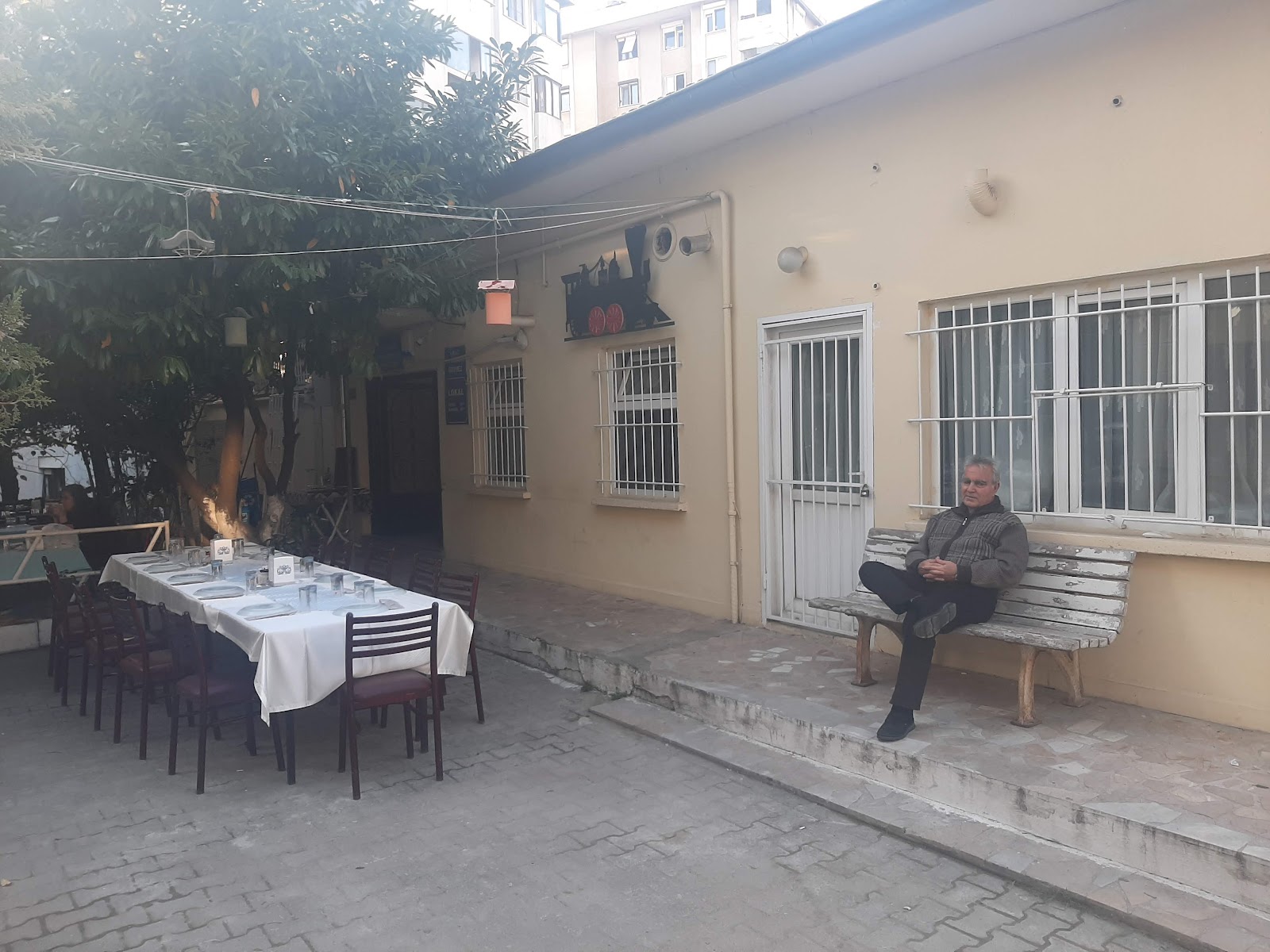 Tcdd Emeklileri Ve Mensubları Lokali