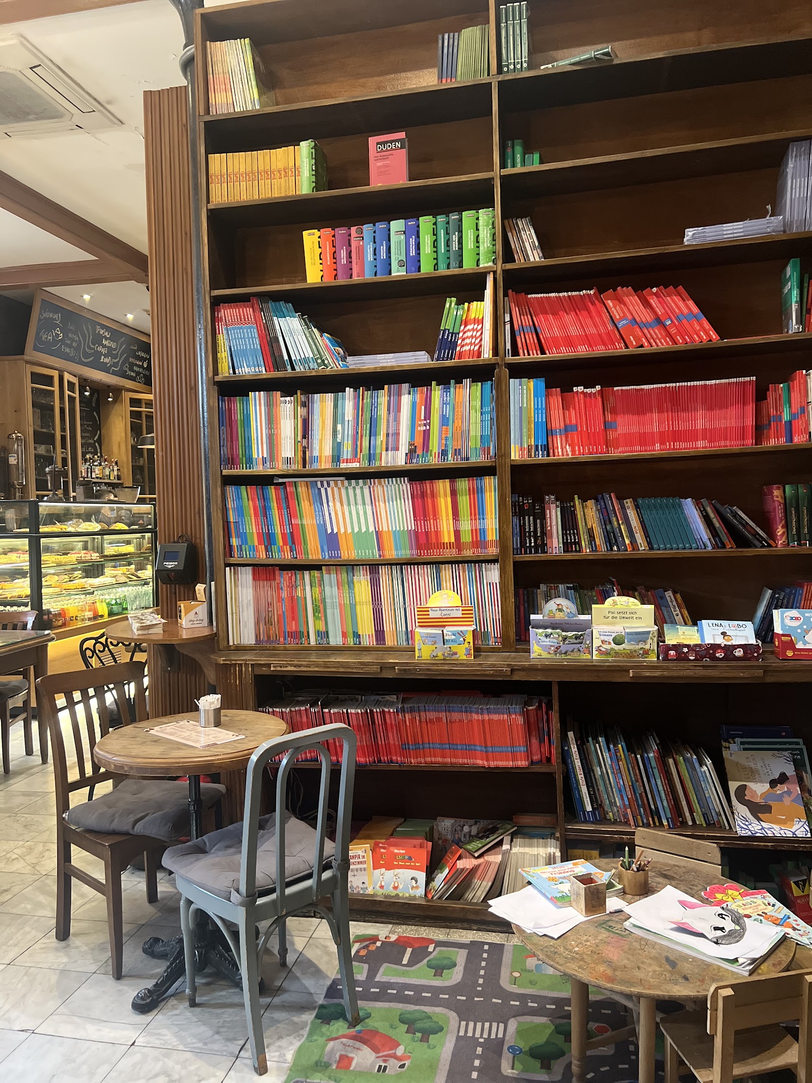 Turkish-German Bookstore & Cafe