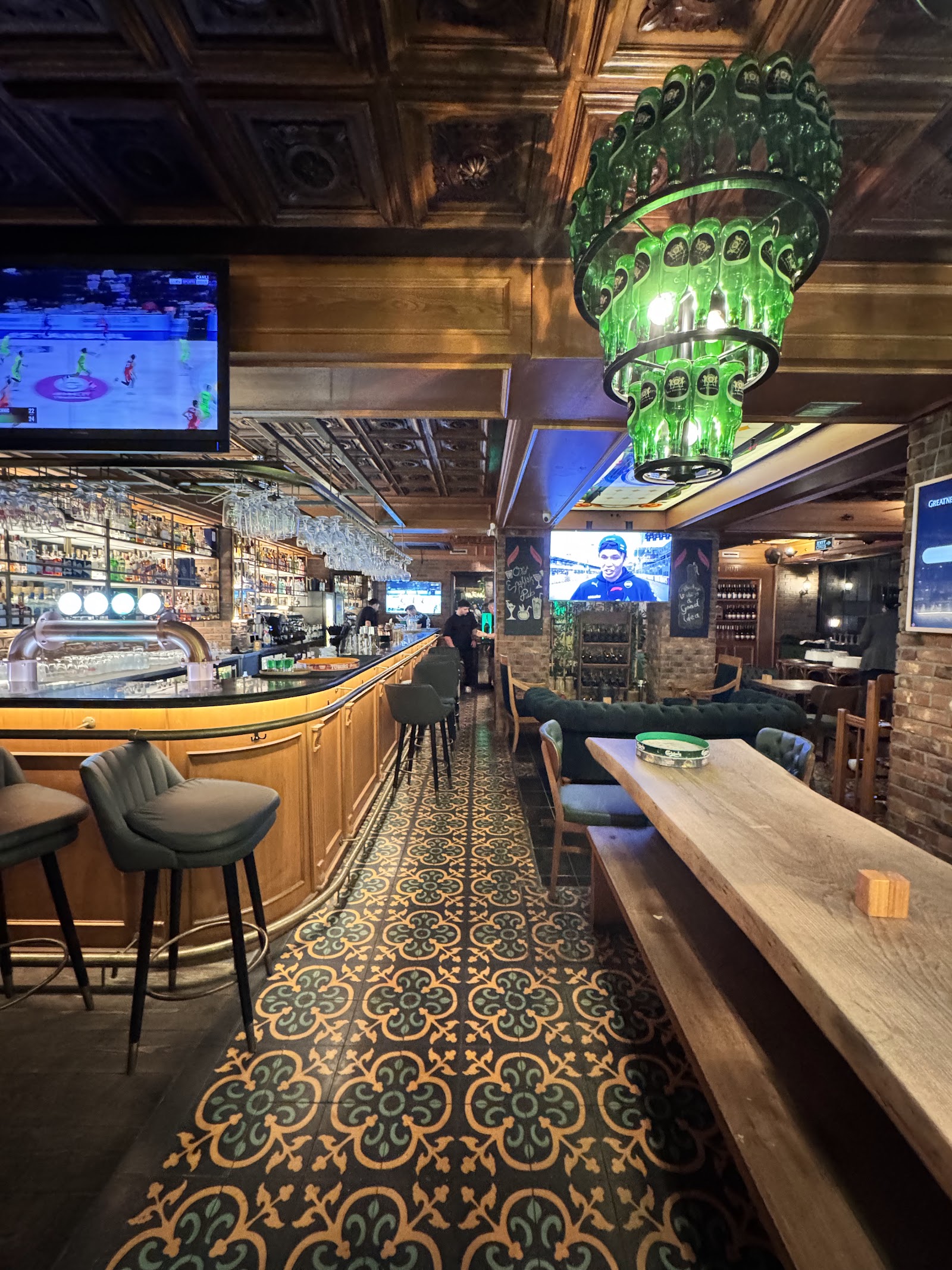 Old English Pub