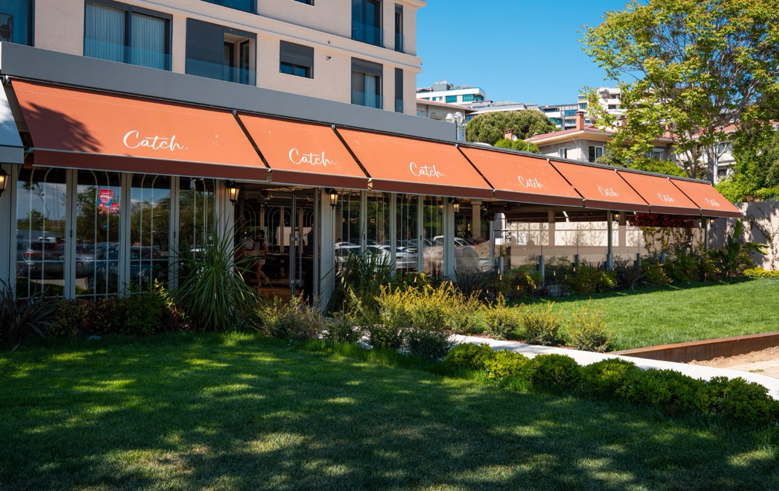 Catch Restaurant Bar