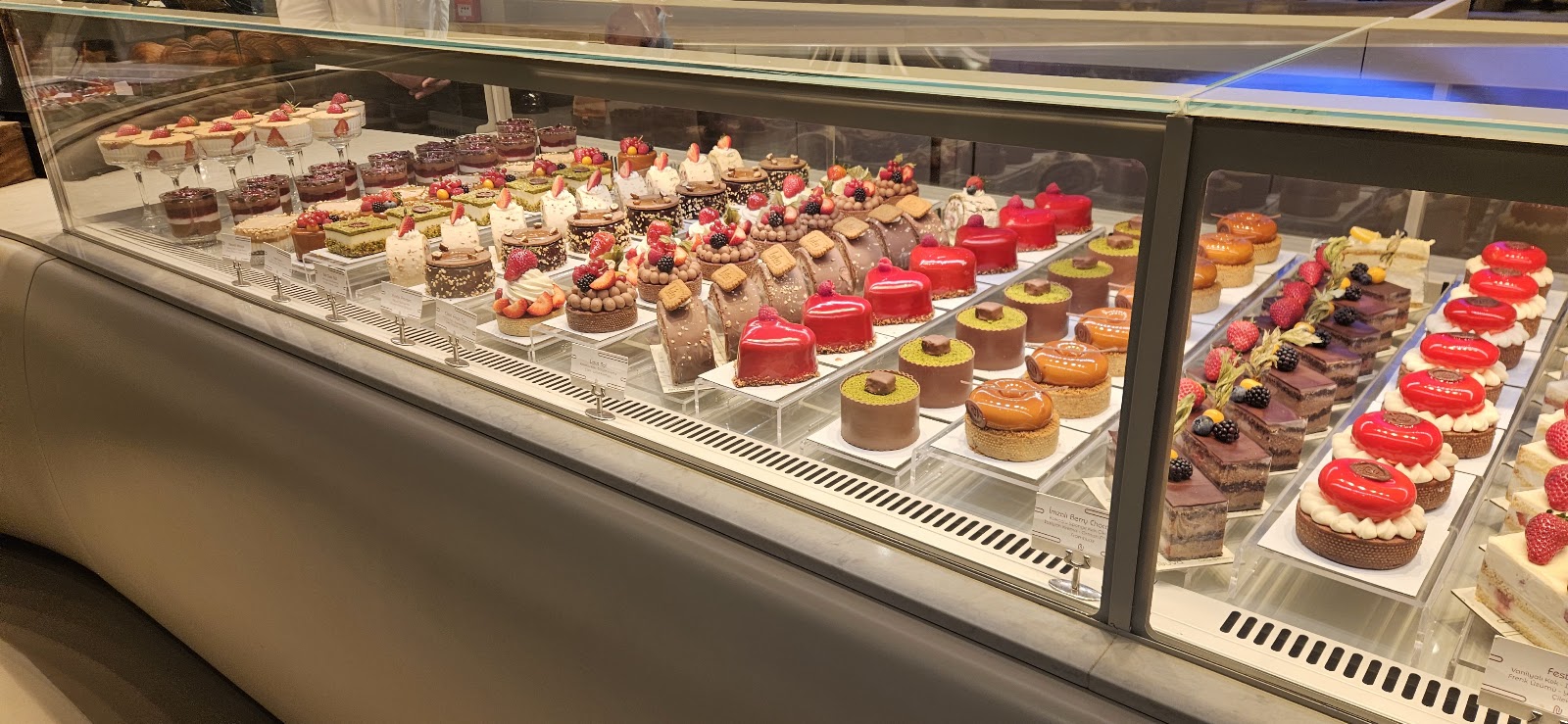 Nuuva Coffee & Bakery