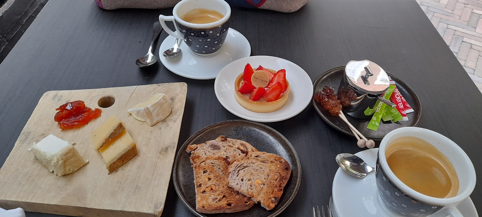 ORIOLE GARDEN BISTRO