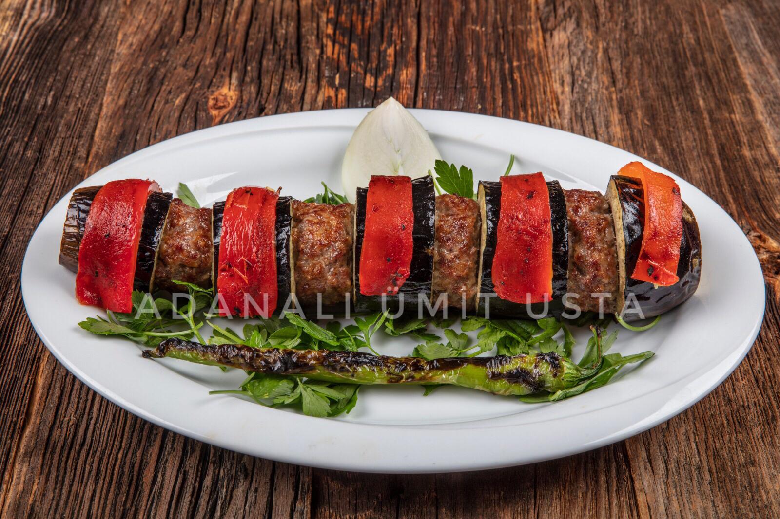Umit Usta Tarihi Adana Metrelik Kebap