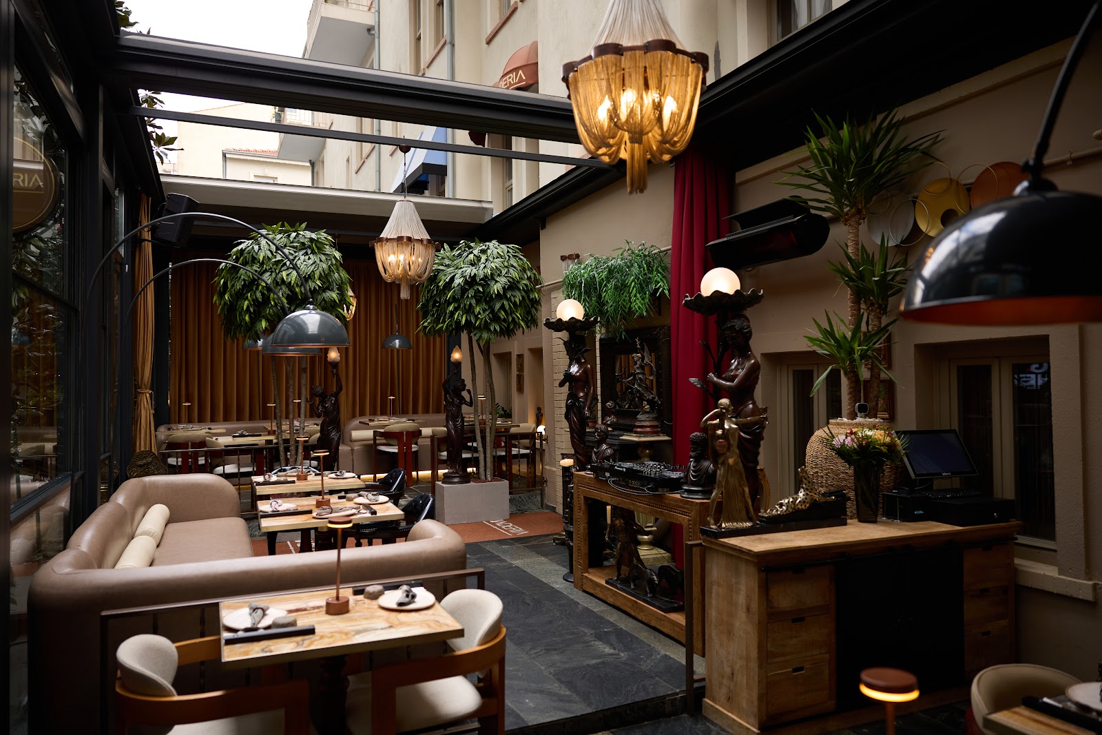 Maderia Sushi Bar
