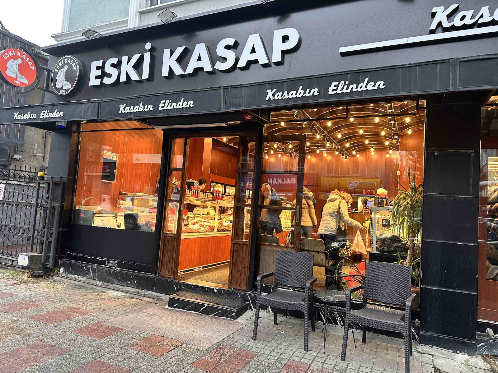 Eski Kasap - Kasabın Elinden