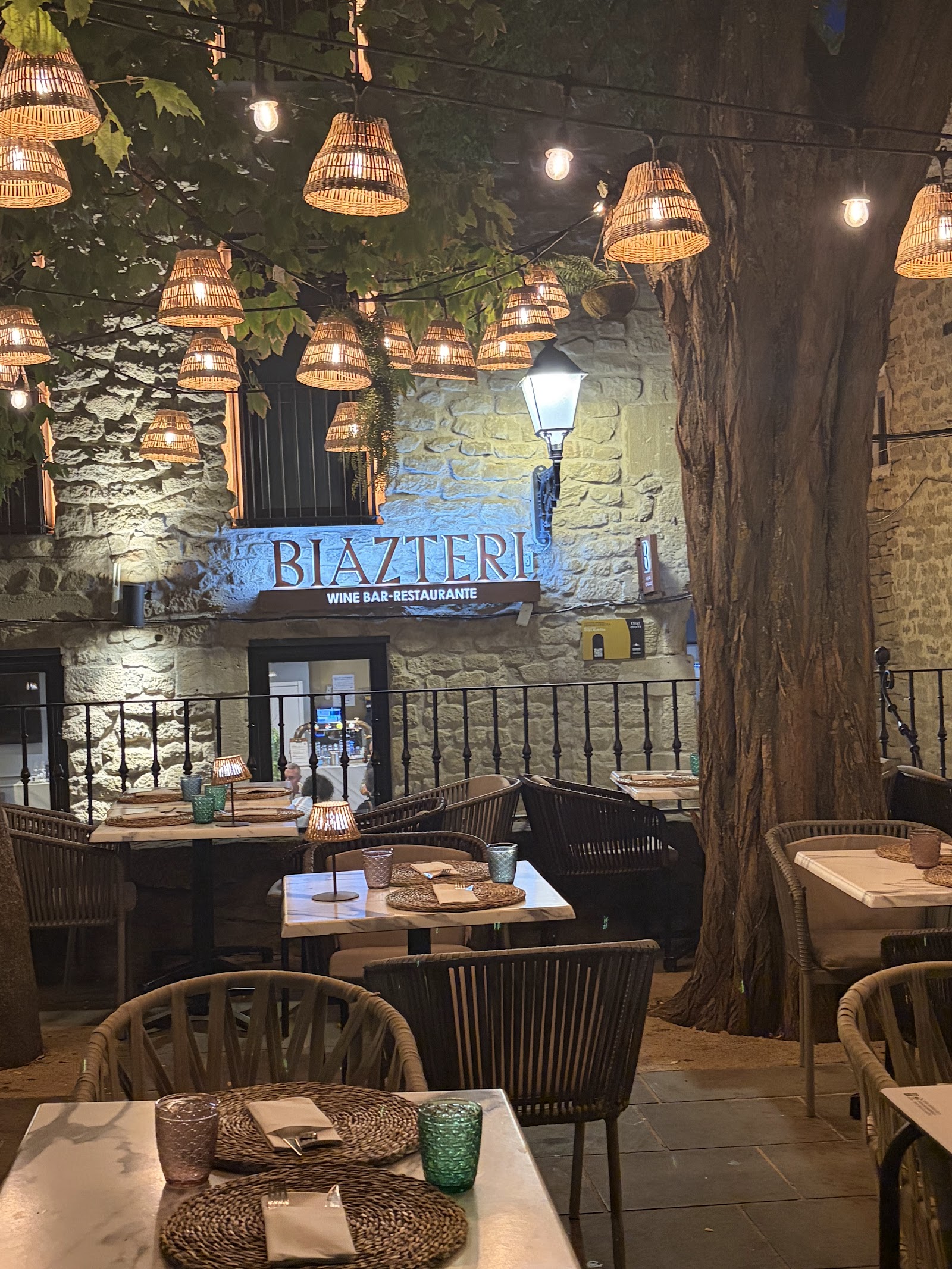 Wine Bar - Restaurante Biazteri 1974