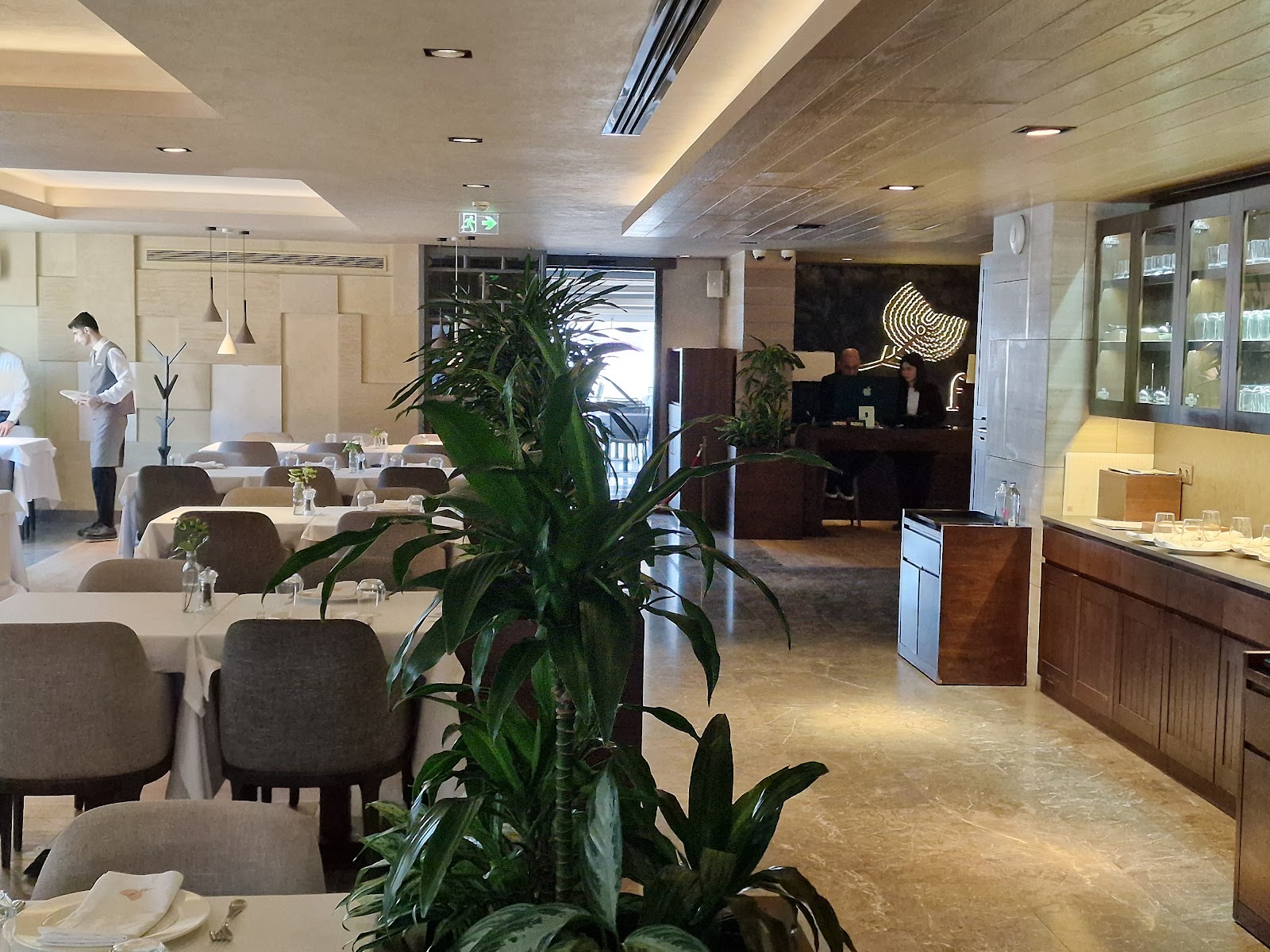 Seraf Restaurant