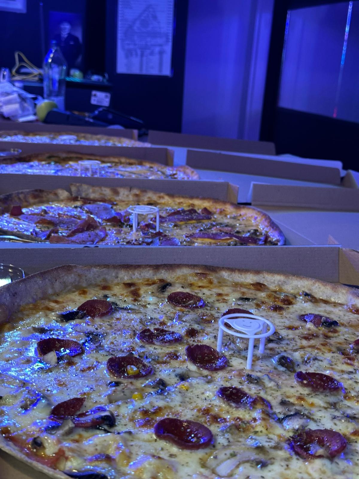 The New Yorker Pizza Cadde