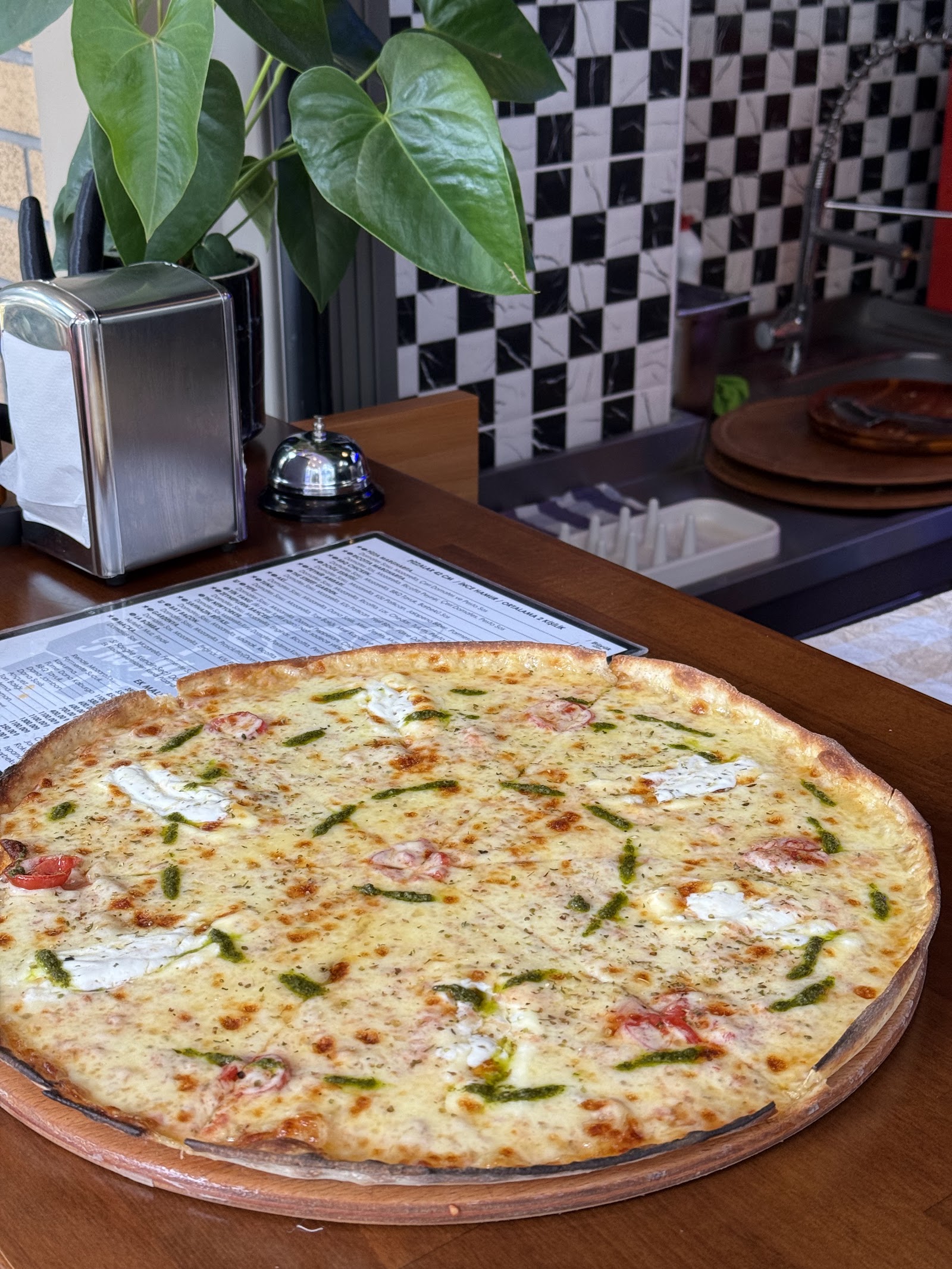 The New Yorker Pizza Cadde