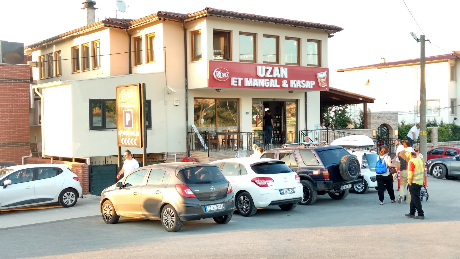 Uzan Et Mangal
