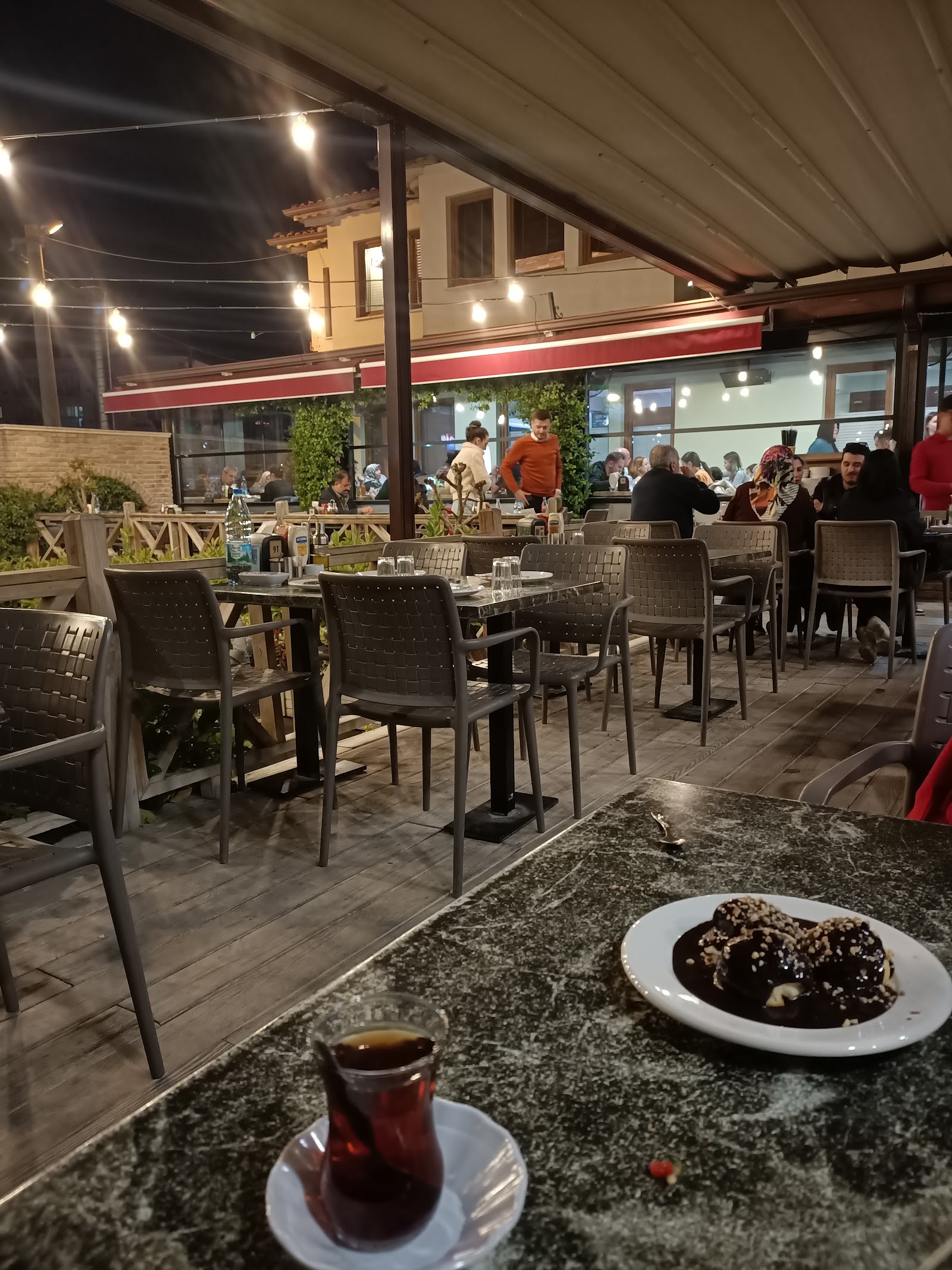 Uzan Et Mangal