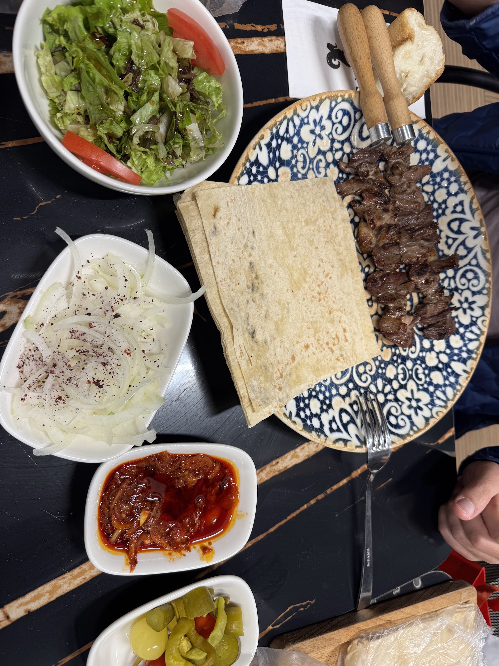 Gardaş Cağ Kebap Bostancı Şubesi