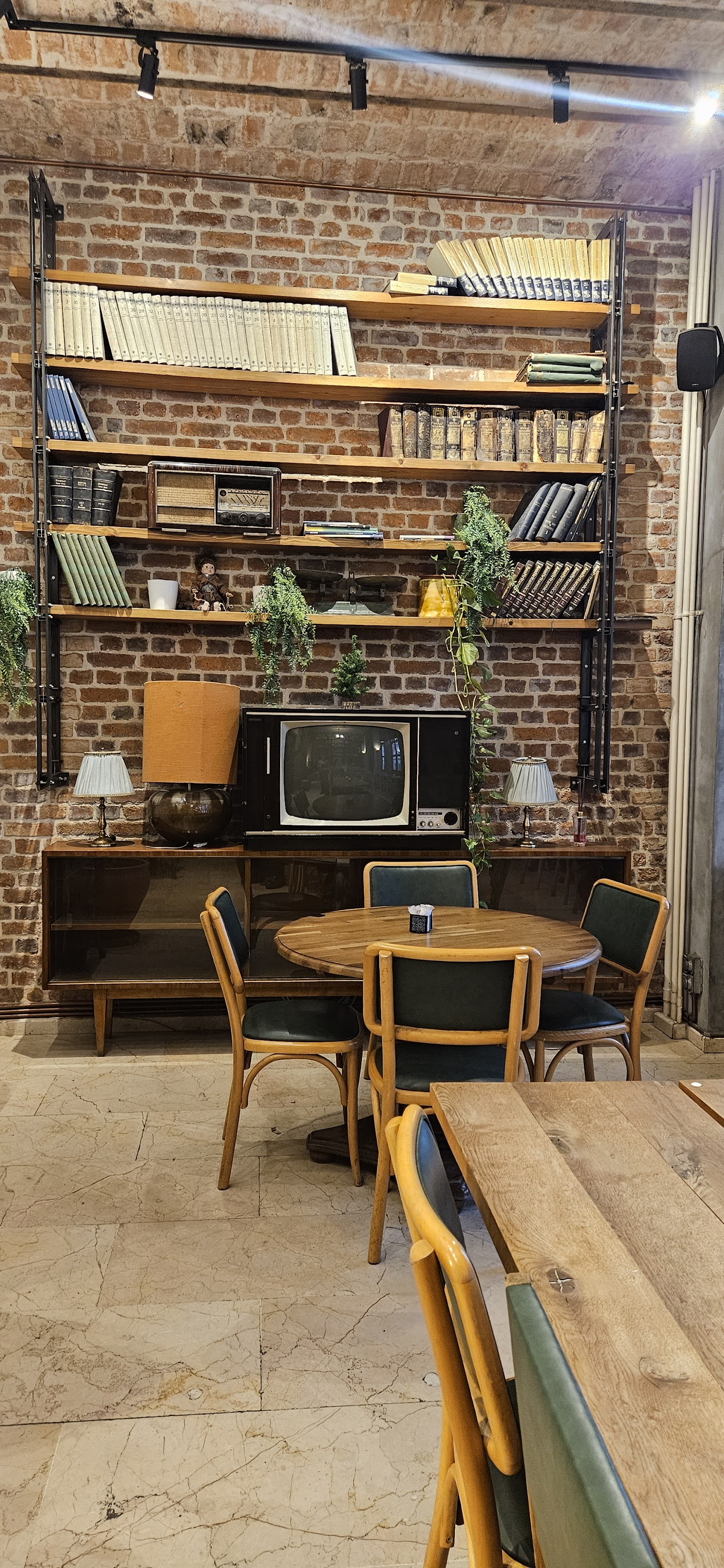 Books & Coffee Karaköy