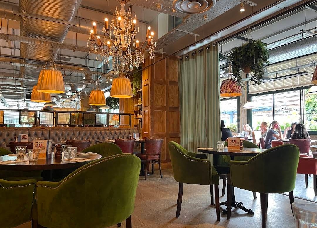 Bill's Westfield White City Restaurant