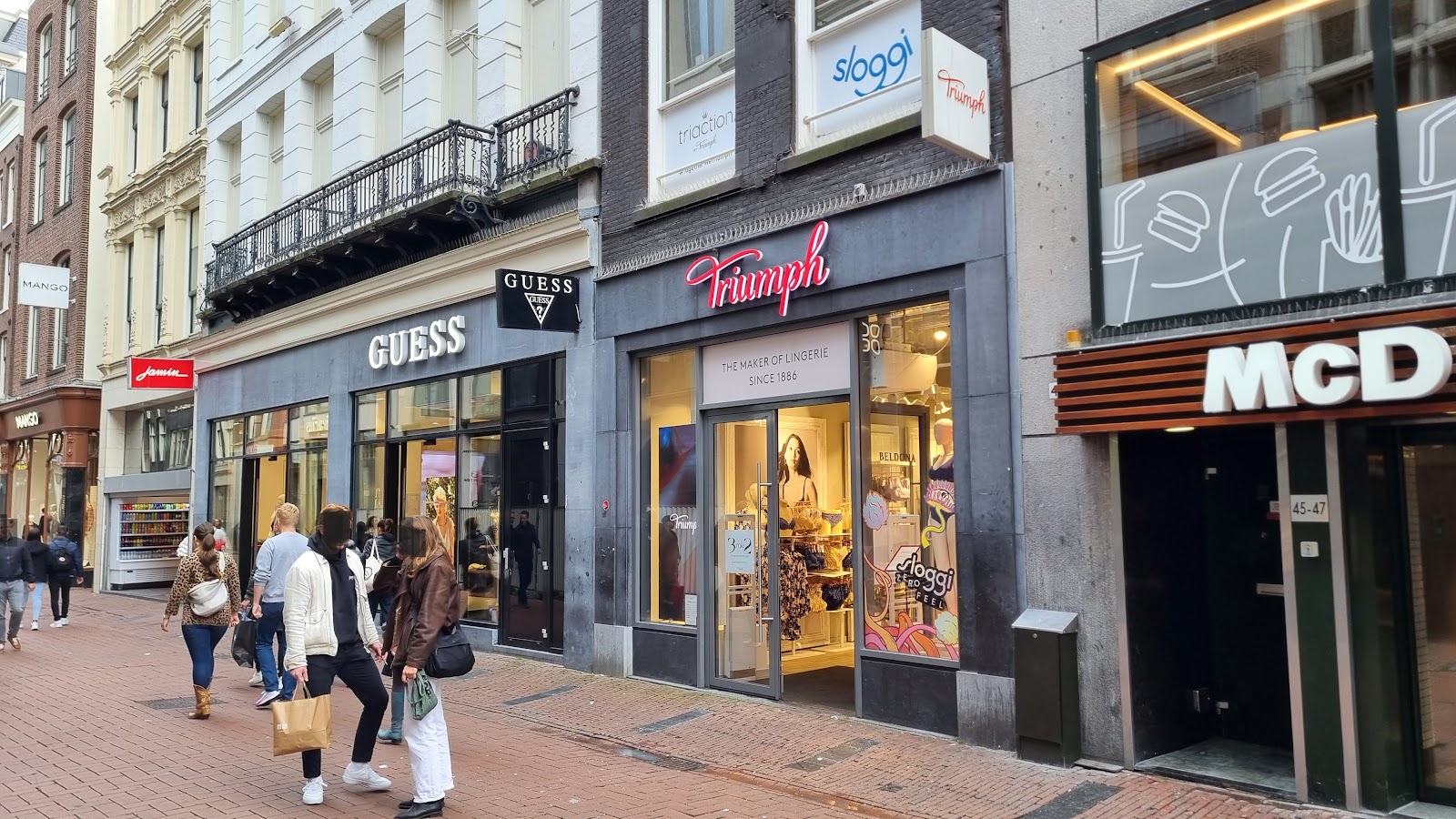 Triumph Lingerie - Amsterdam