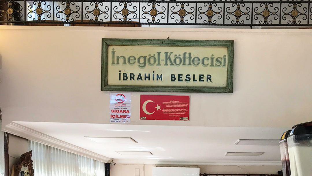 BESLER İNEGÖL KÖFTECİSİ ÇARŞI İÇİ