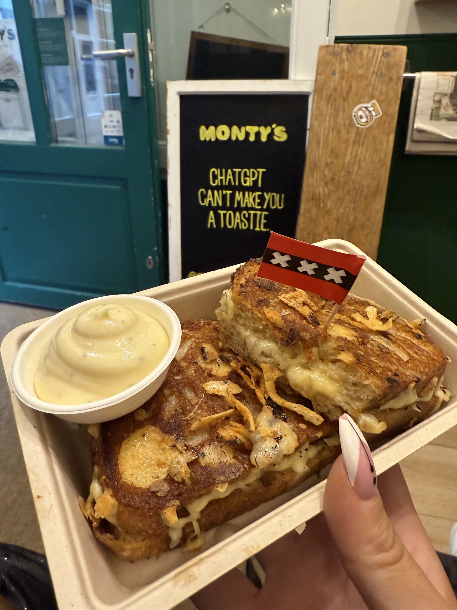 MONTY'S Toasties