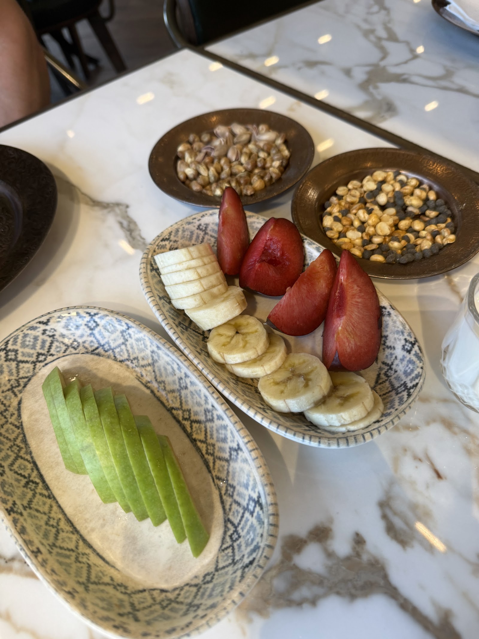 Beyzade Ateşbaşı (Kebap Künefe Baklava Kahvaltı)