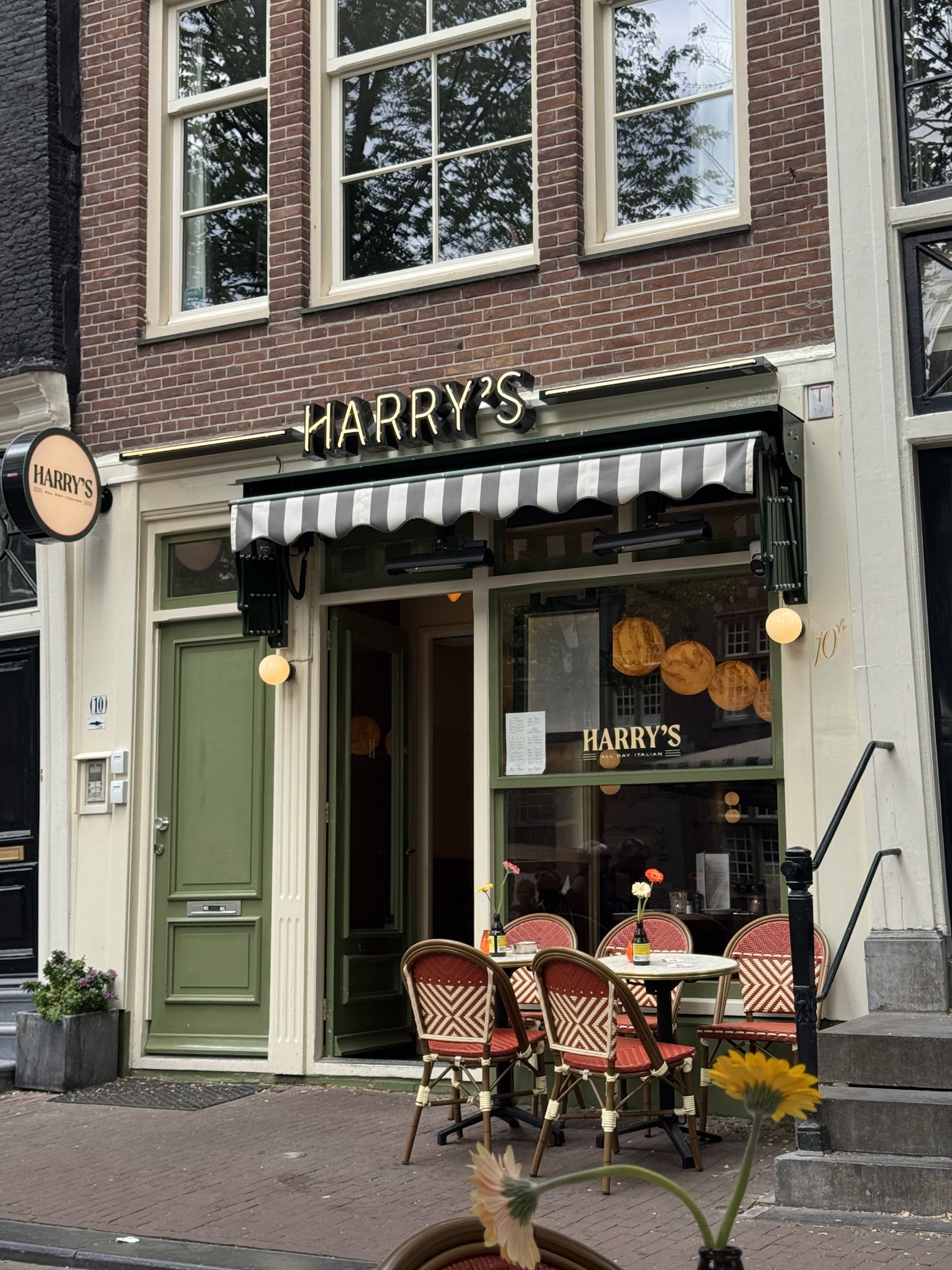 Harry’s all day Italian