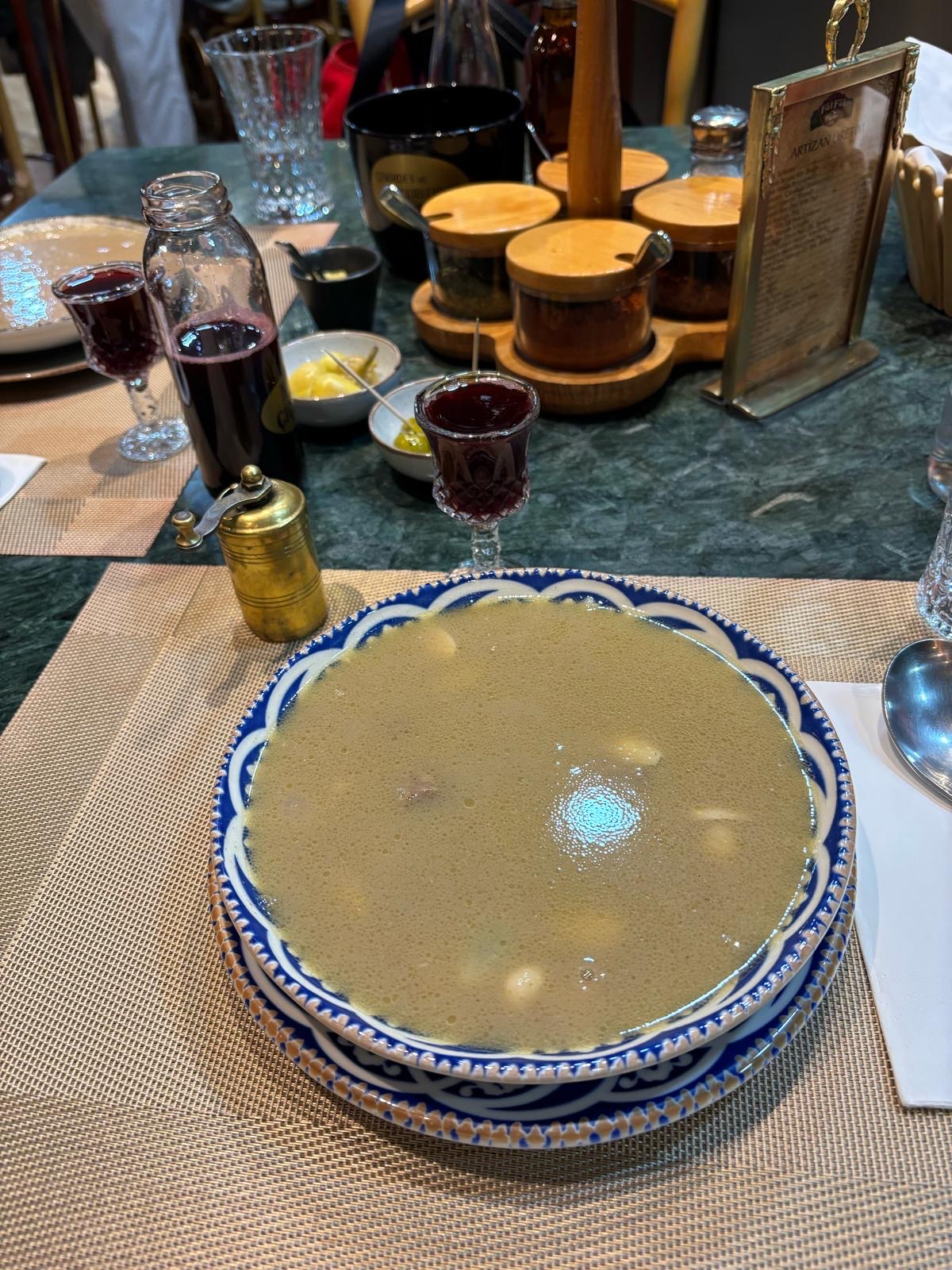 Fül Fül Çorba
