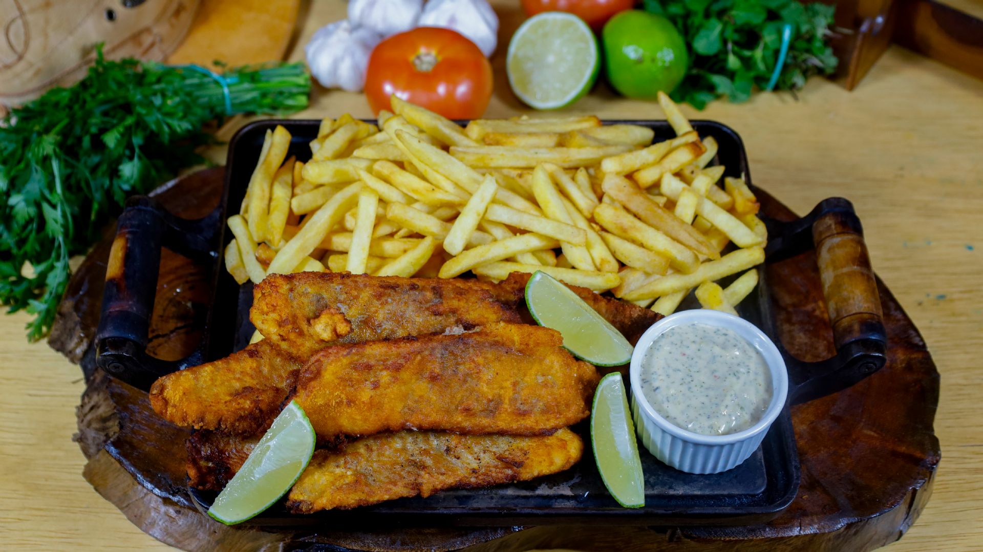 TILÁPIA COM FRITAS