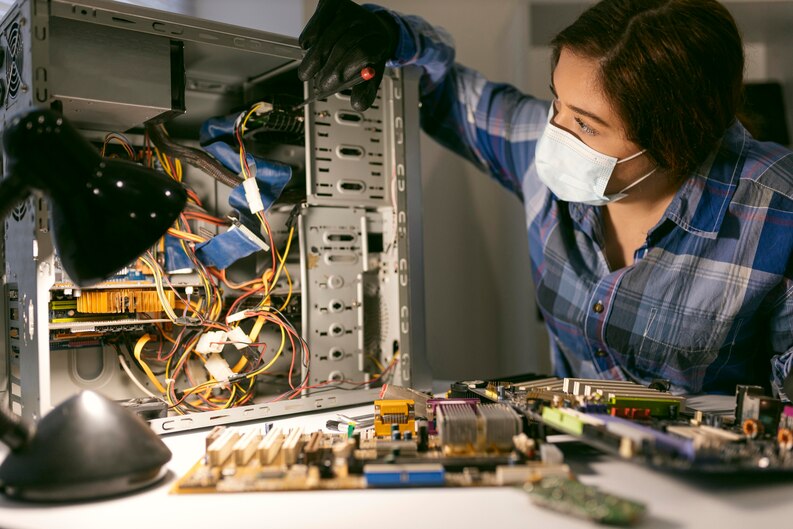 A visual representation of our Desktop Repairs service.