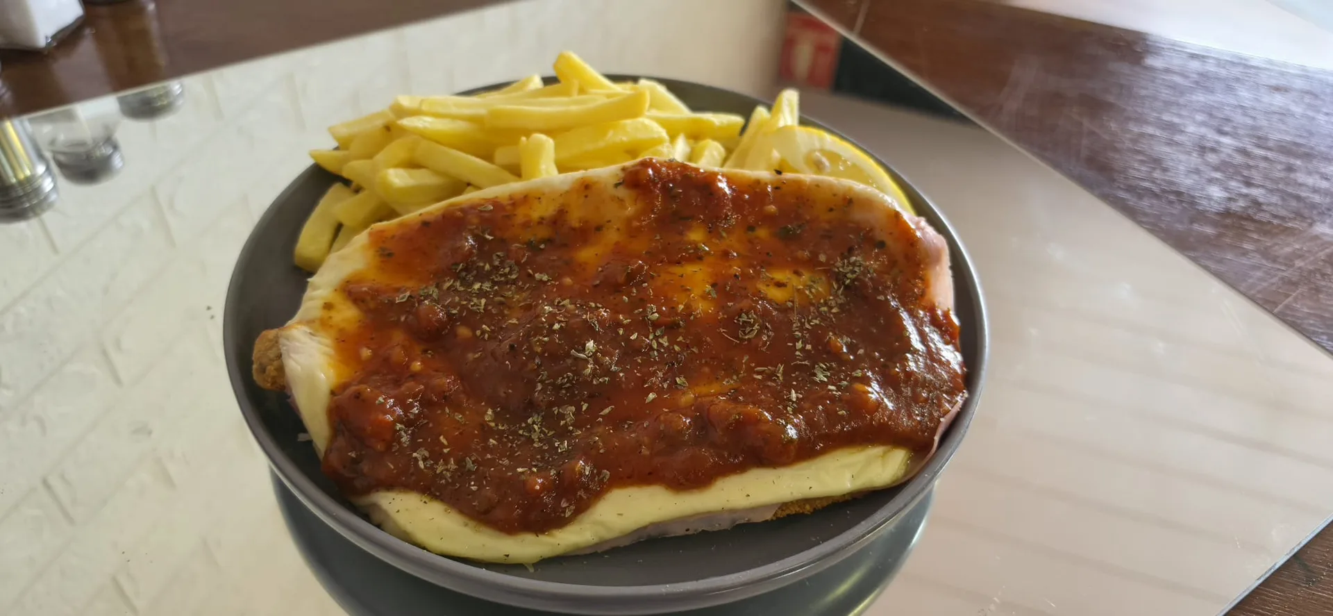 Six Seven Pizzería