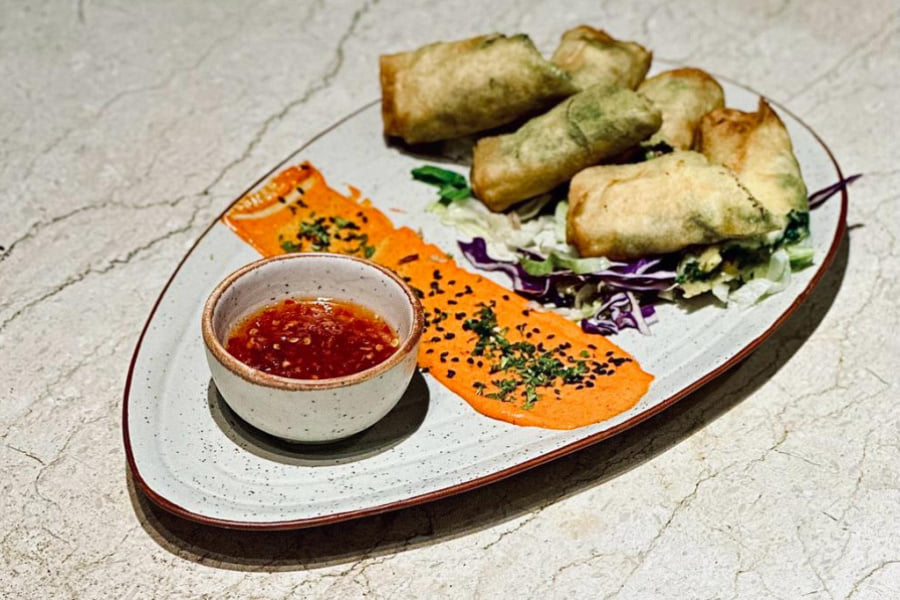Golden Spinach Rolls(6pc)