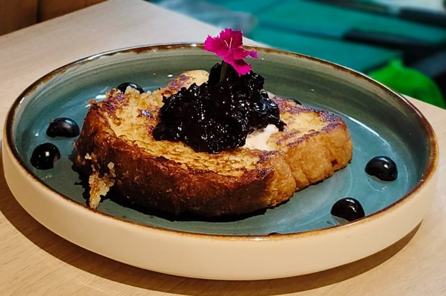 Berries And Cream French Toast